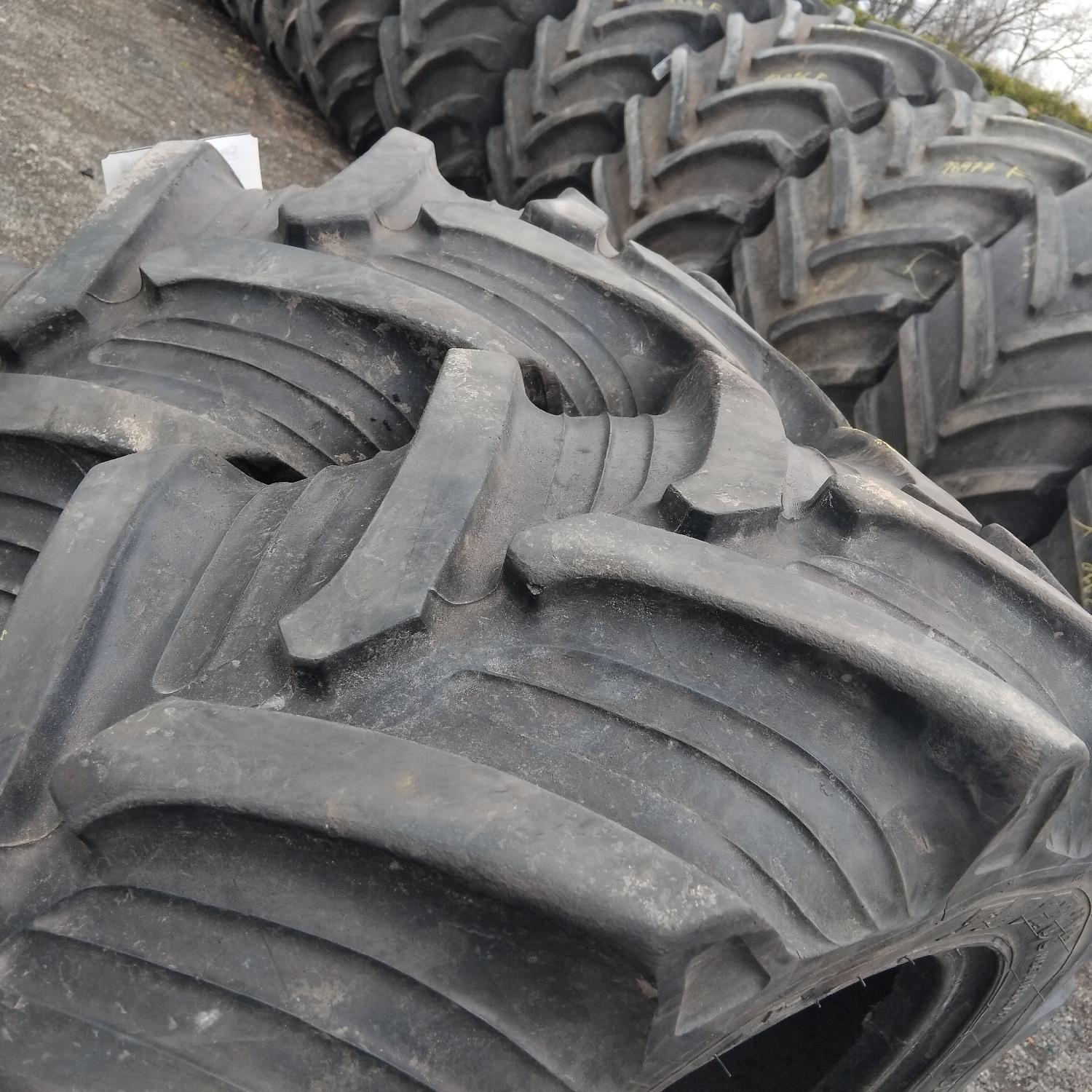  Cauciucuri 300/70R20  Taurus