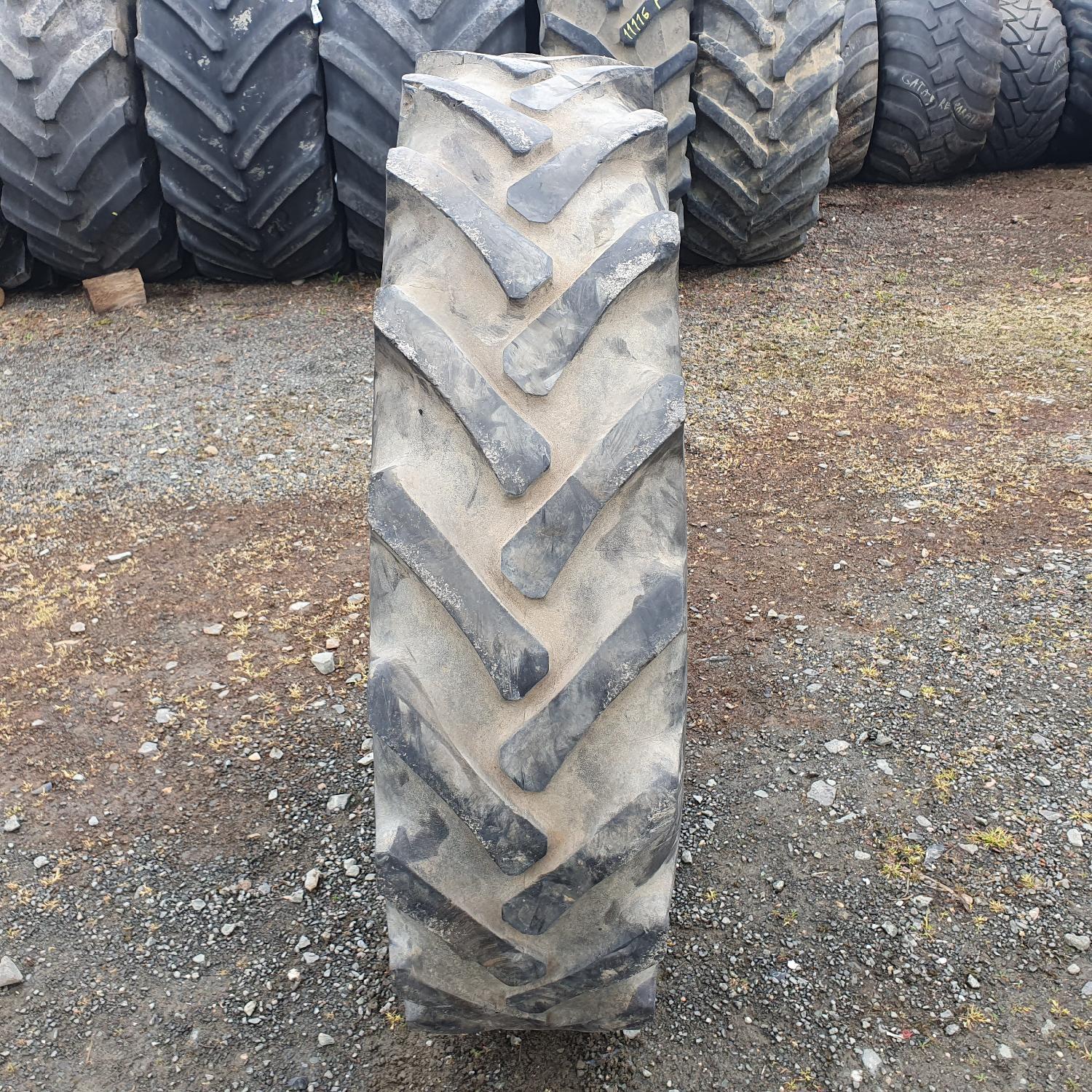  Cauciucuri 12.4-32 (320/85R32) Semperit