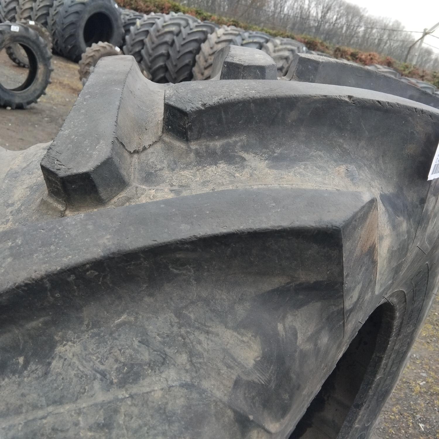  Cauciucuri 16.9R30 (420/85R30) Vredestein