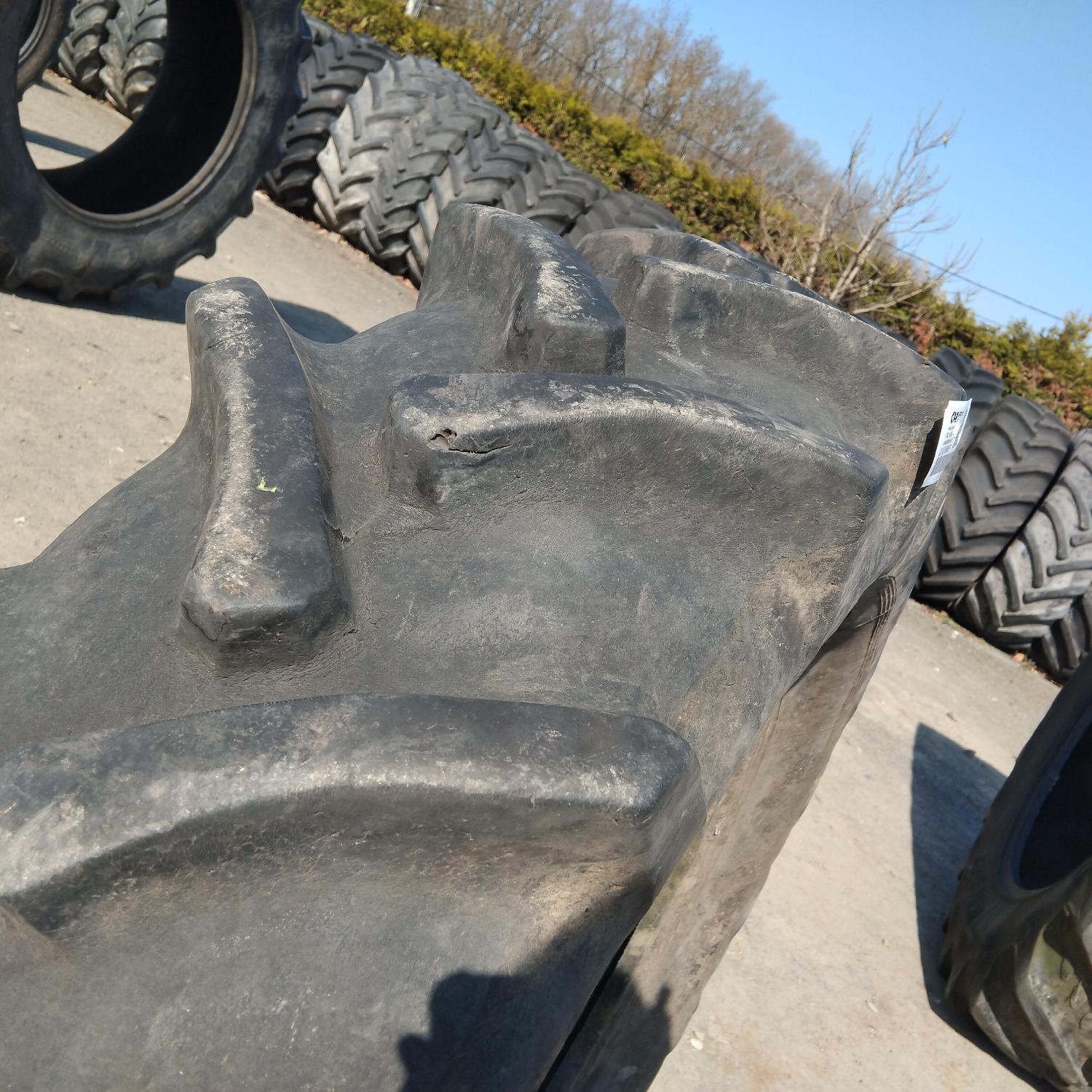  Cauciucuri 14.9-28 (380/85R28) Mitas