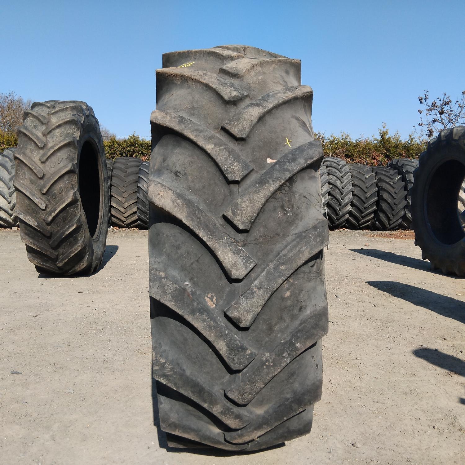  Cauciucuri 18.4-26  Bkt