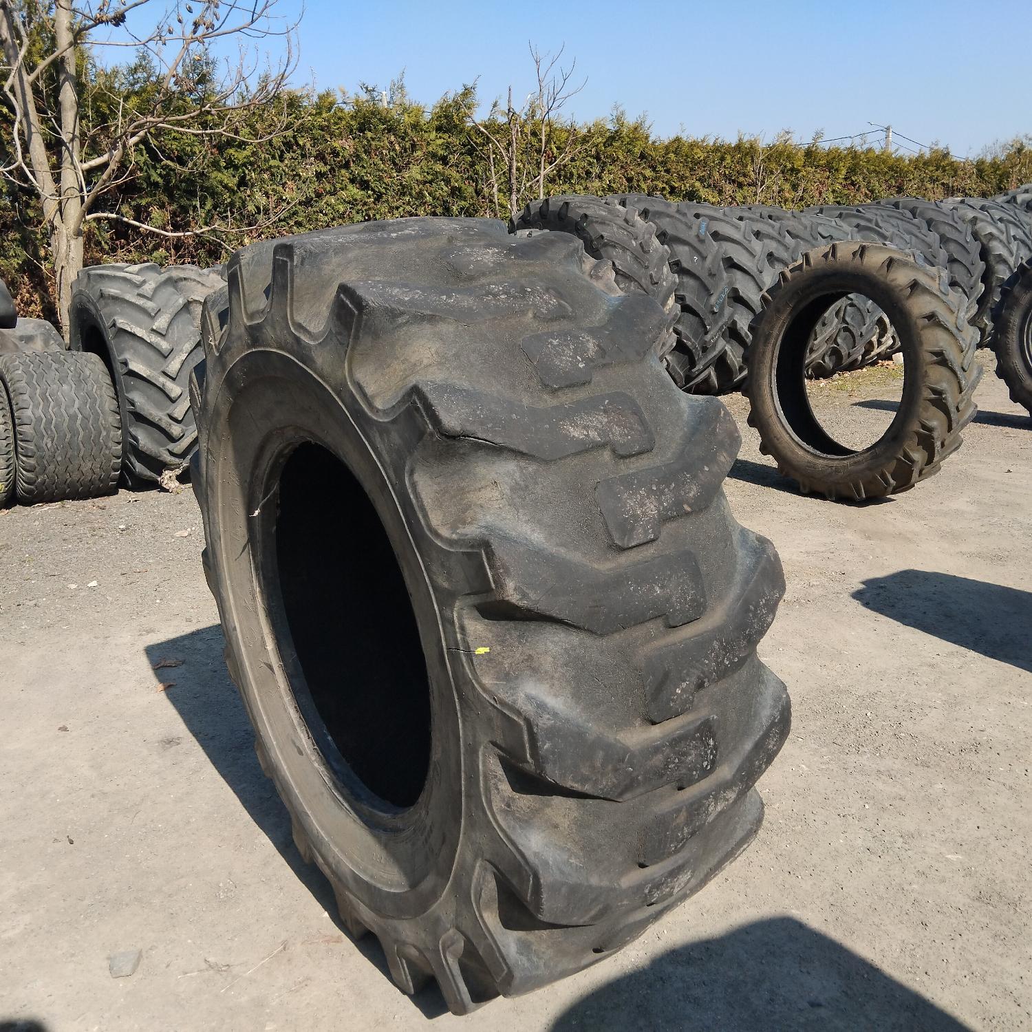  Cauciucuri 18.4-26  Goodyear