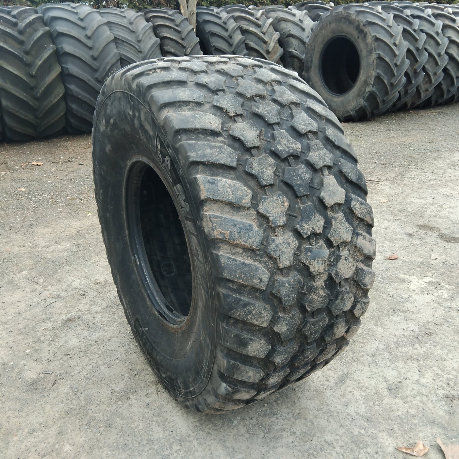  Cauciucuri 560/60R22.5  Michelin