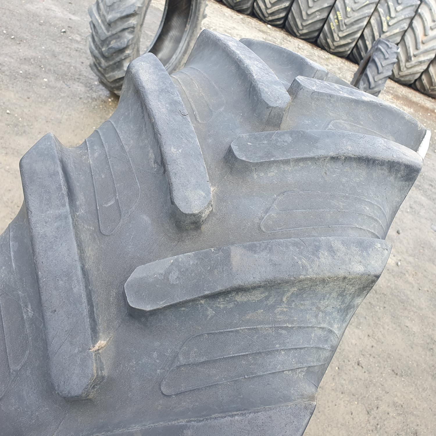  Cauciucuri 360/70R24  Taurus