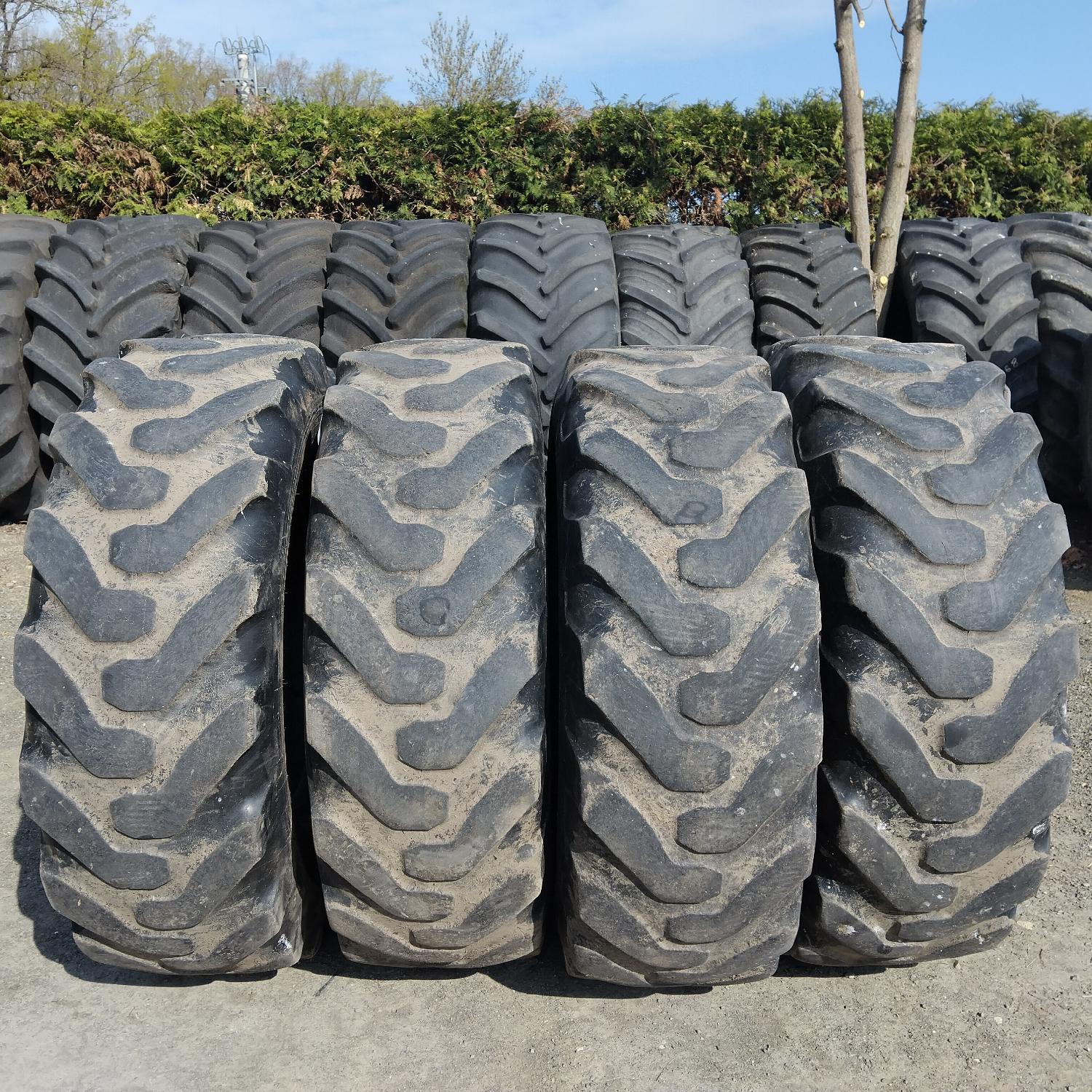  Cauciucuri 15.5-25  Petlas