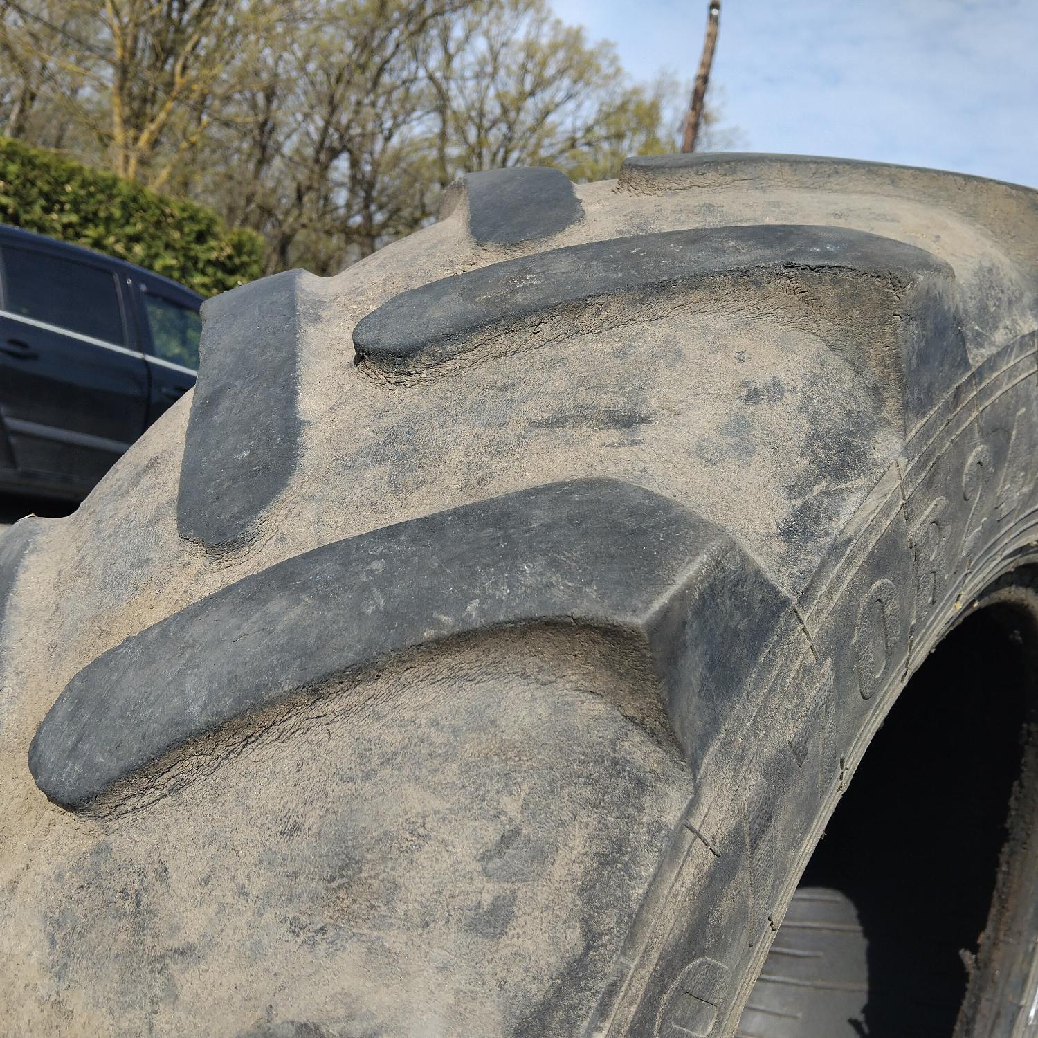  Cauciucuri 360/70R24  Voltyre