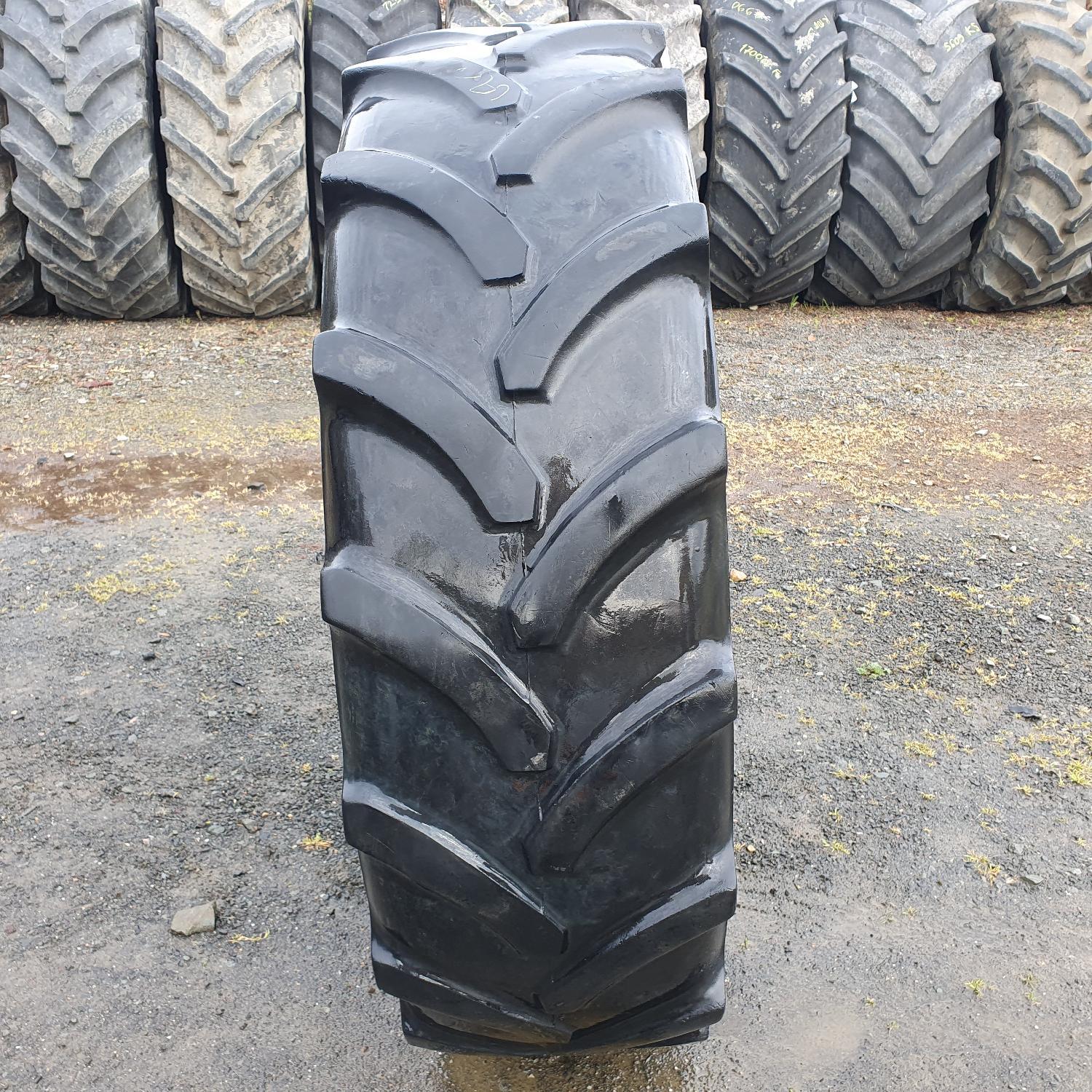  Cauciucuri 340/85R28 (13.6	R28) Vredestein