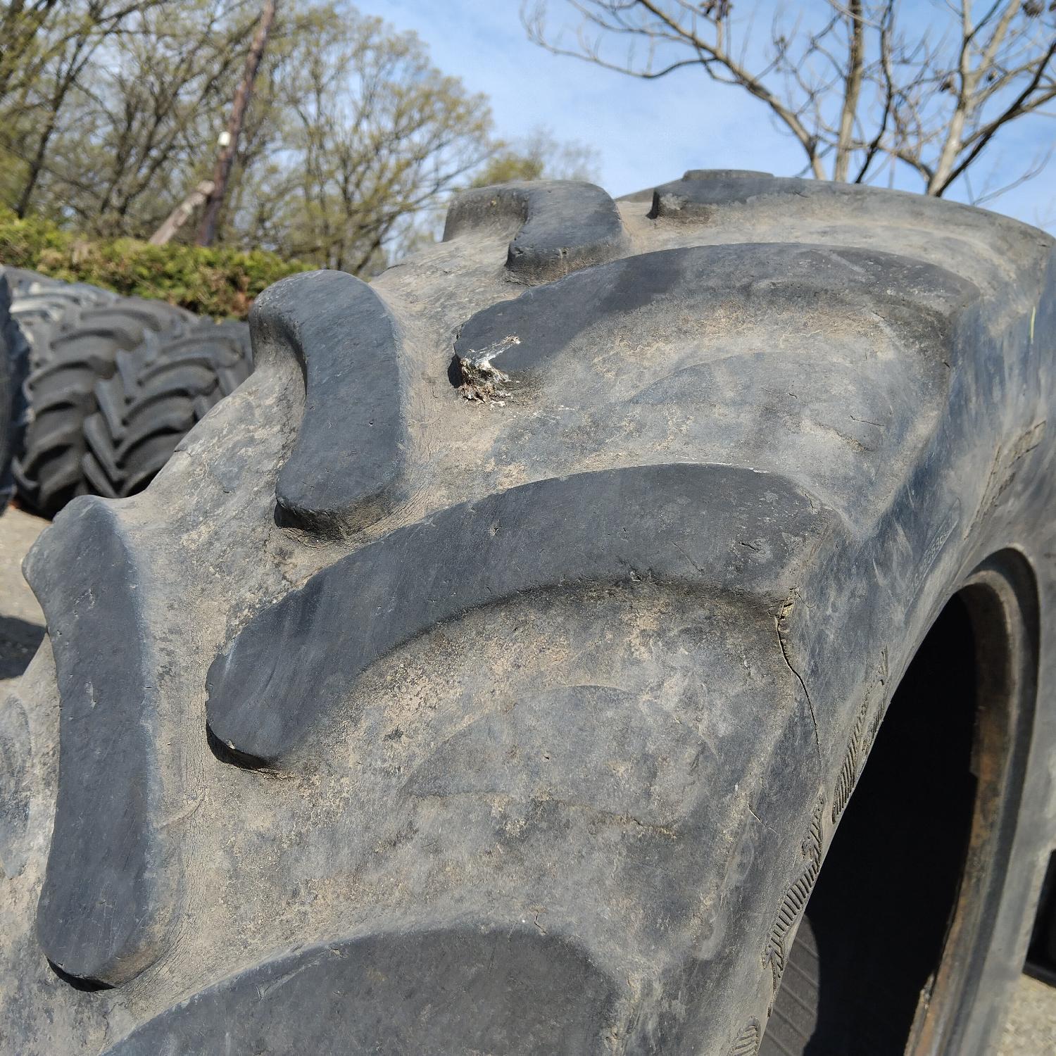  Cauciucuri 360/70R24  Linglong