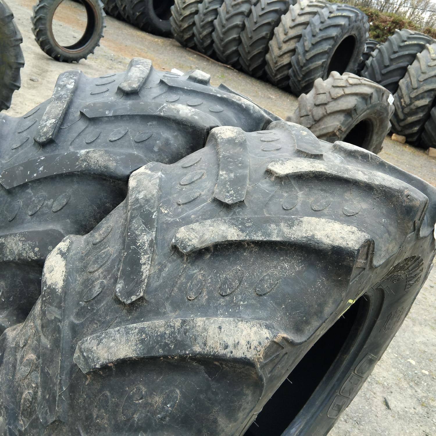  Cauciucuri 360/70R20  Bkt