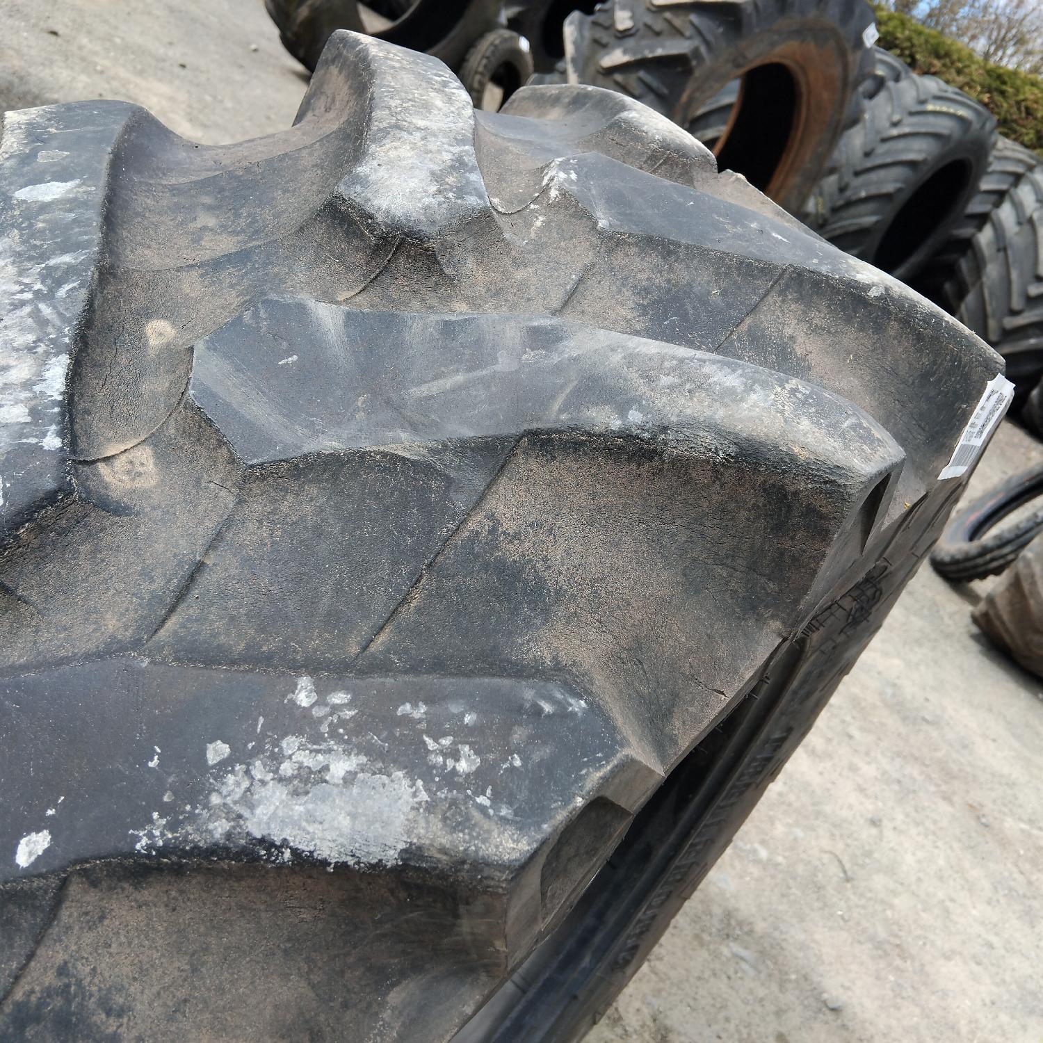  Cauciucuri 360/70R20  Trelleborg