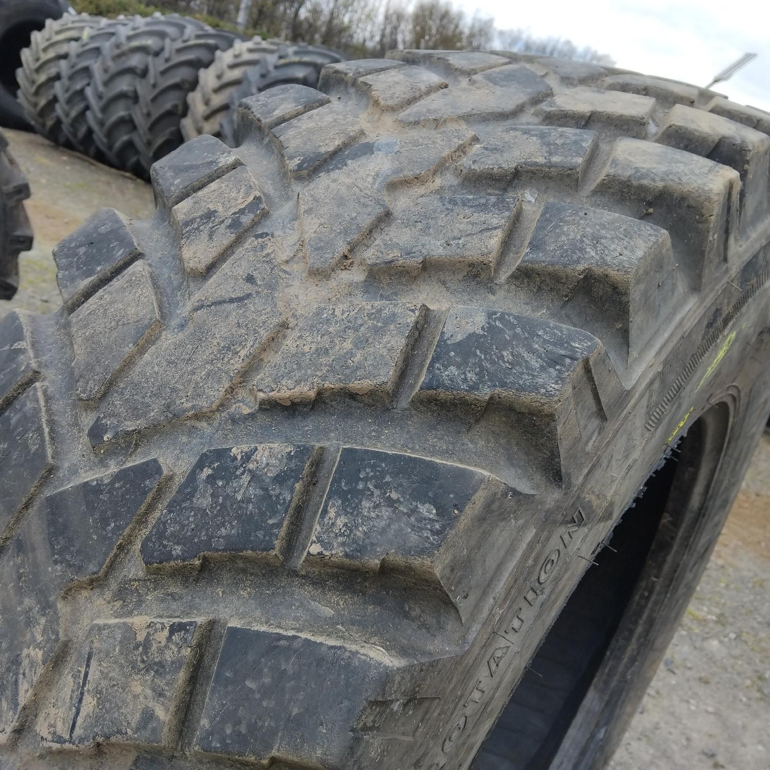  Cauciucuri 400/80R28  Nokian