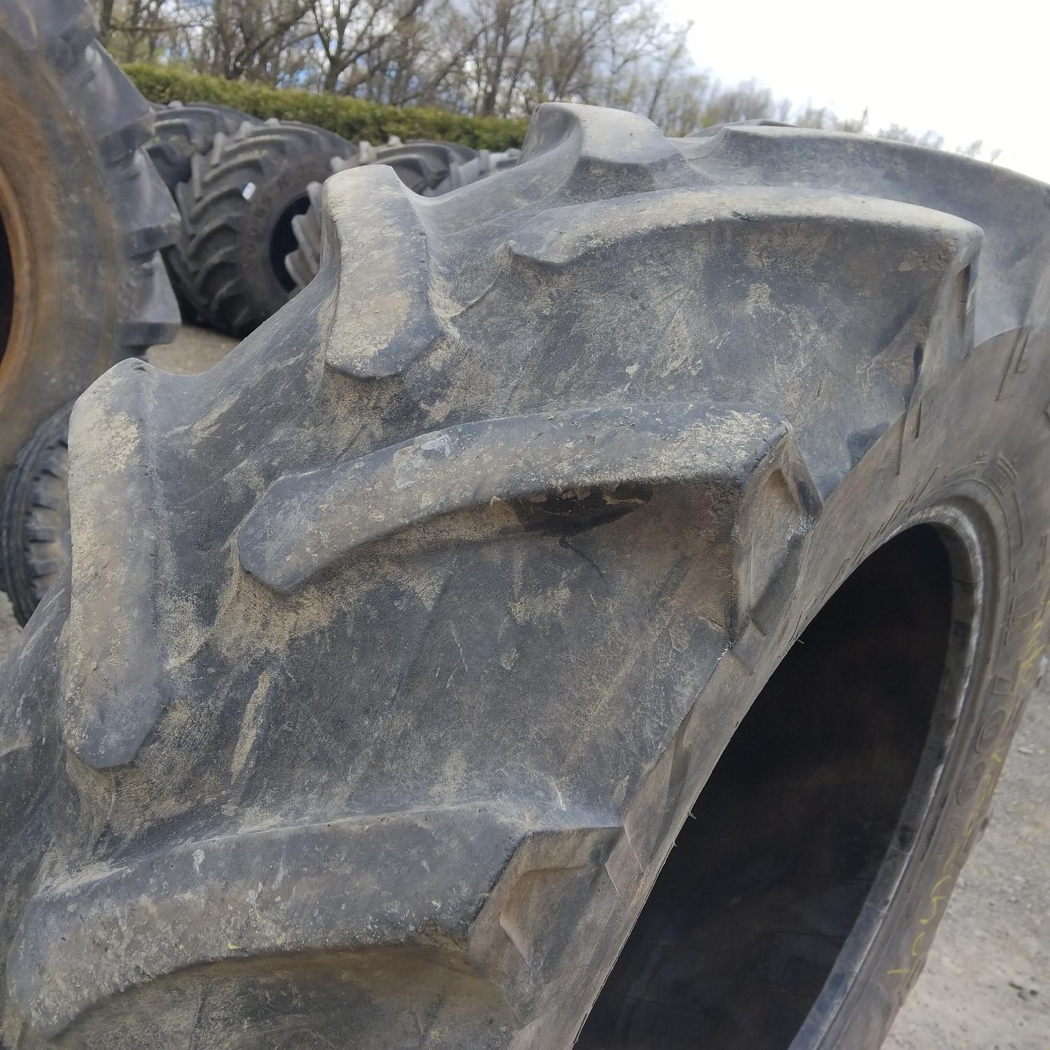  Cauciucuri 380/70R28  Pirelli