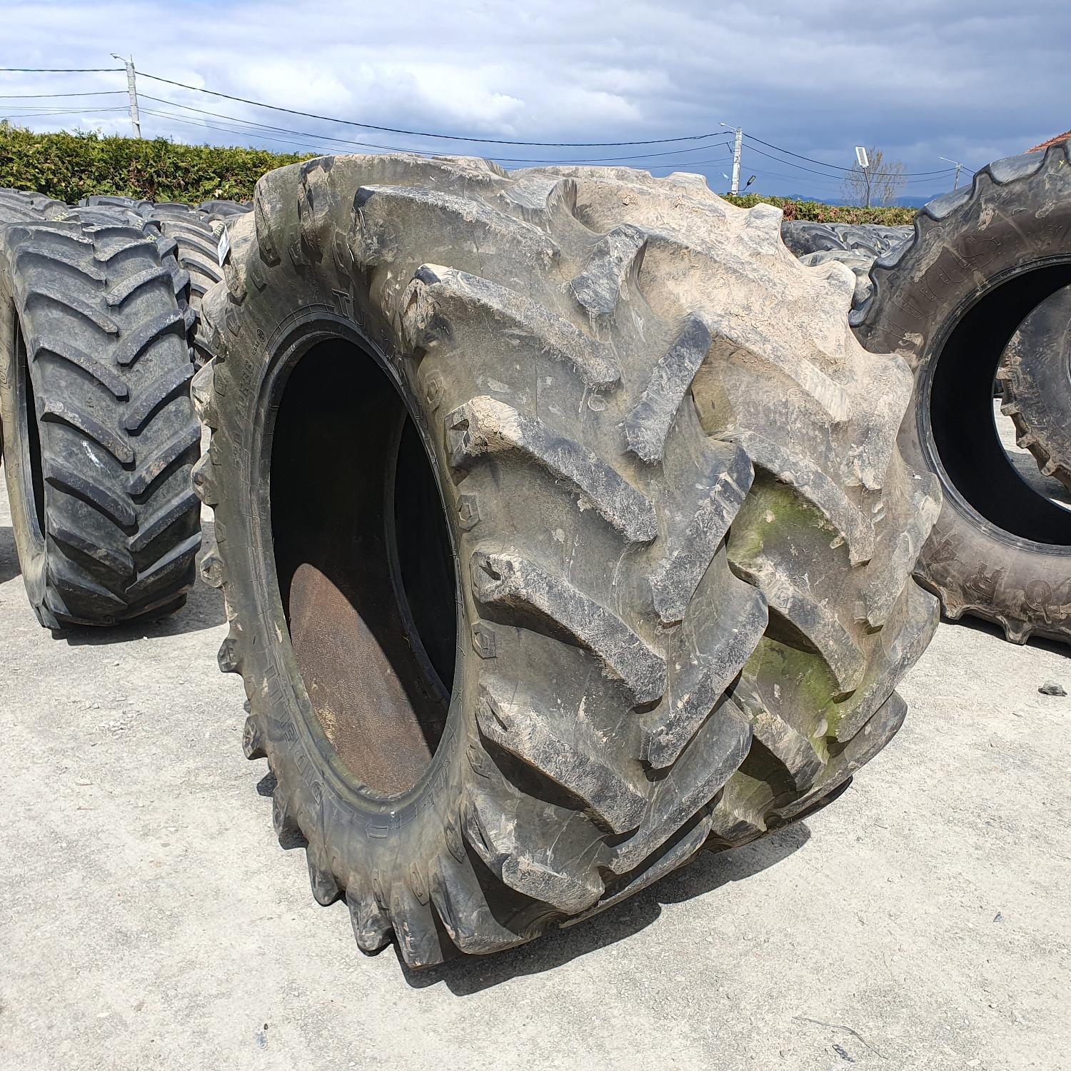  Cauciucuri 520/70R38  Pirelli