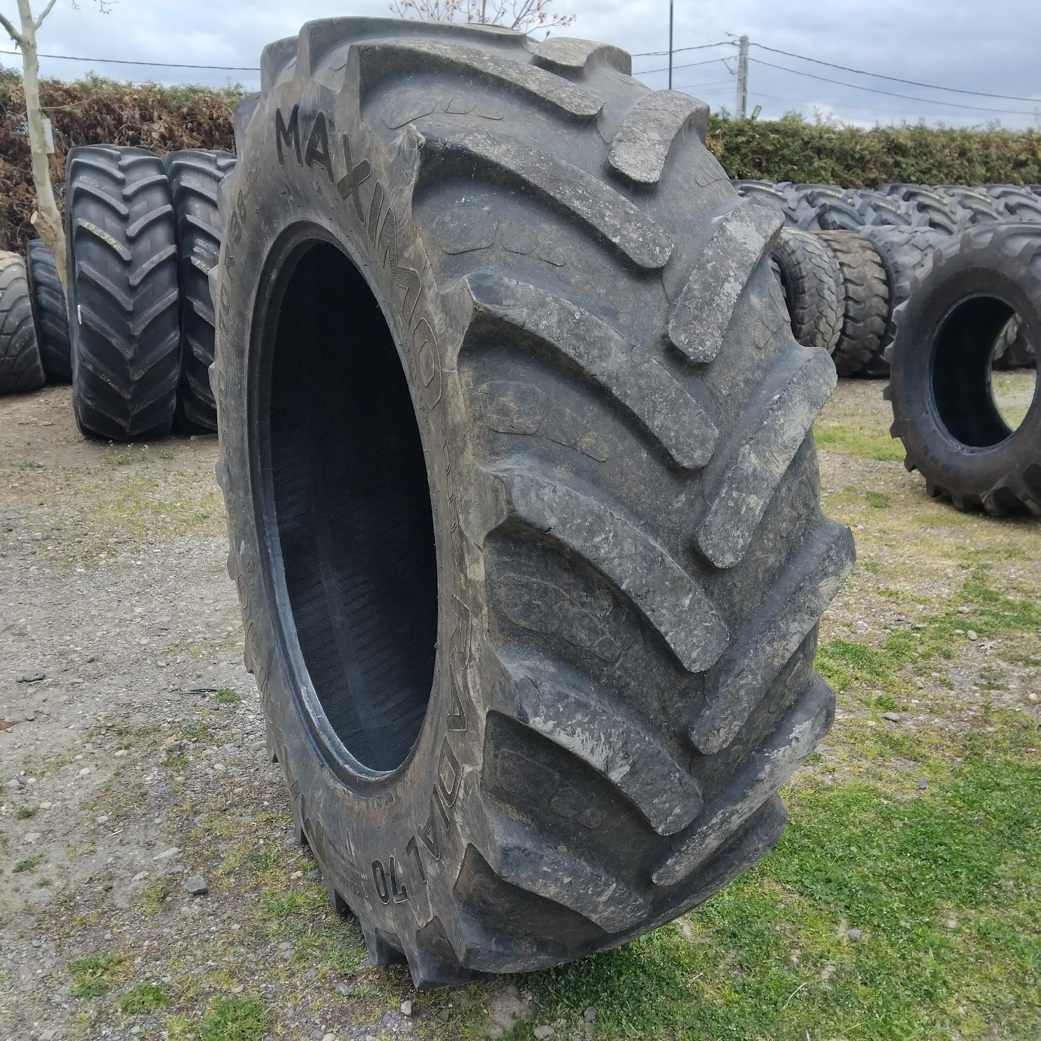  Cauciucuri 520/70R38  Universal