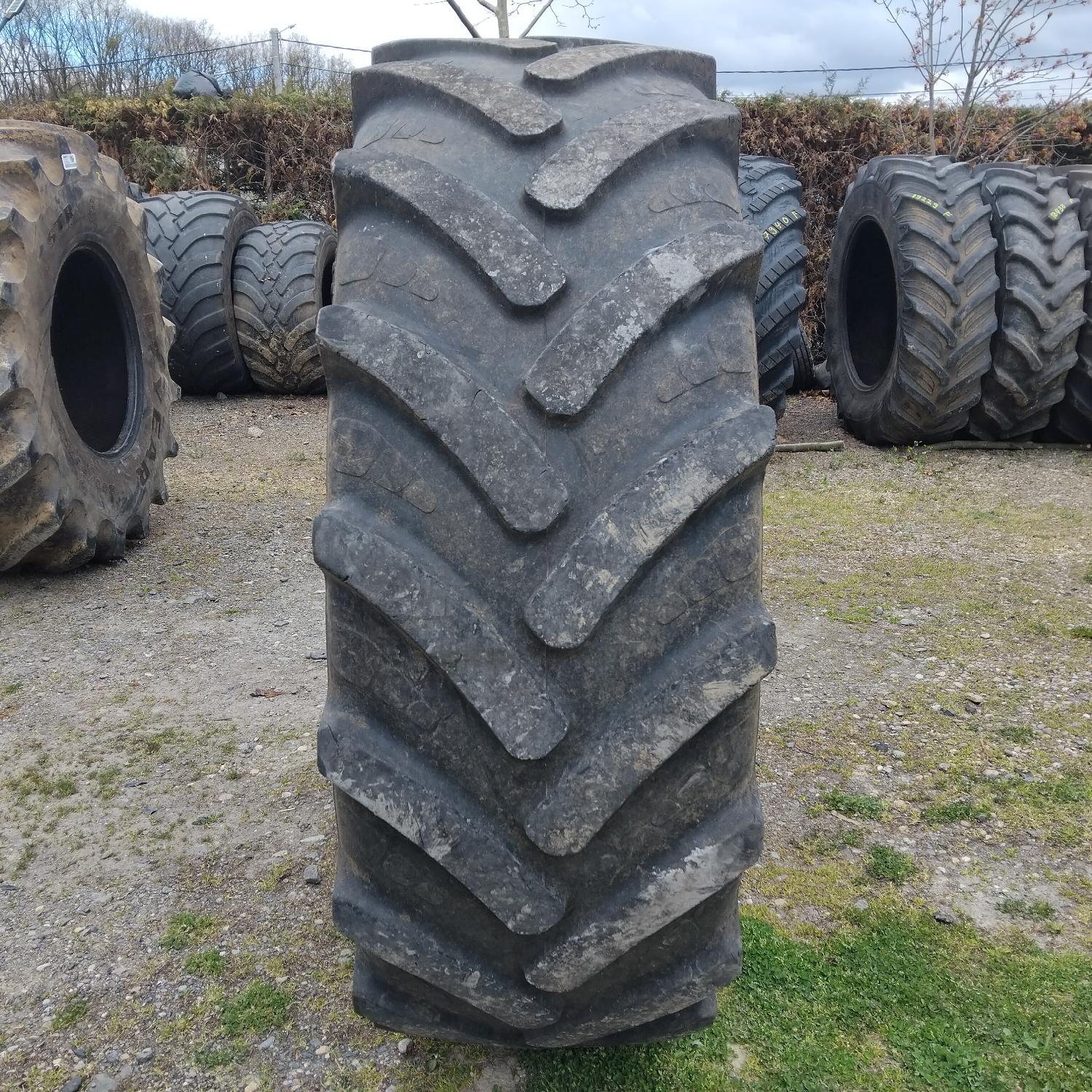  Cauciucuri 520/70R38  Universal