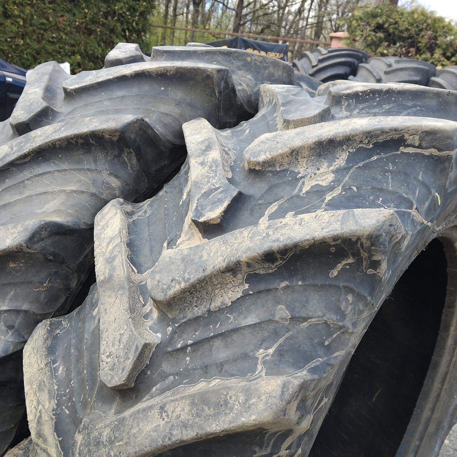  Cauciucuri 360/70R28  Taurus