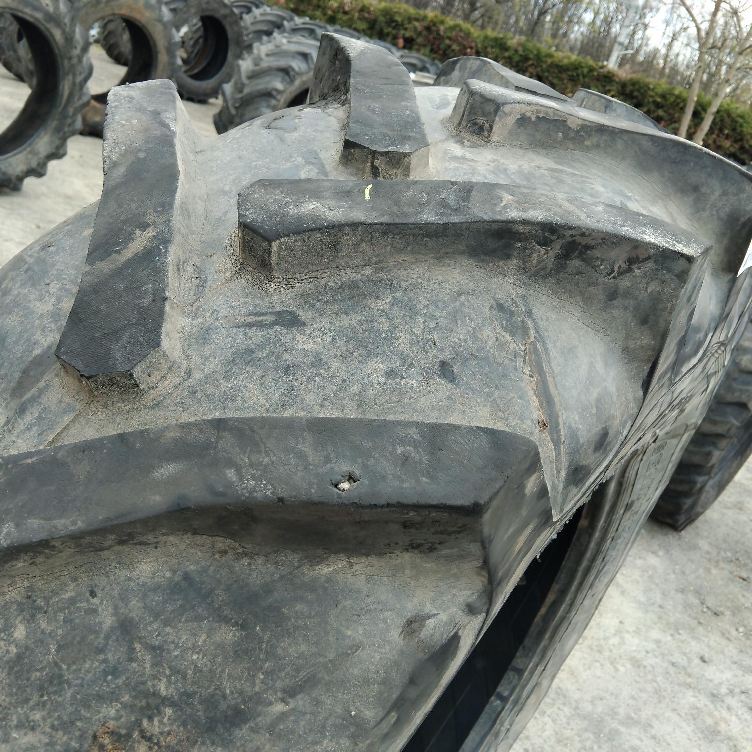  Cauciucuri 16.9R30 (420/85R30) Semperit