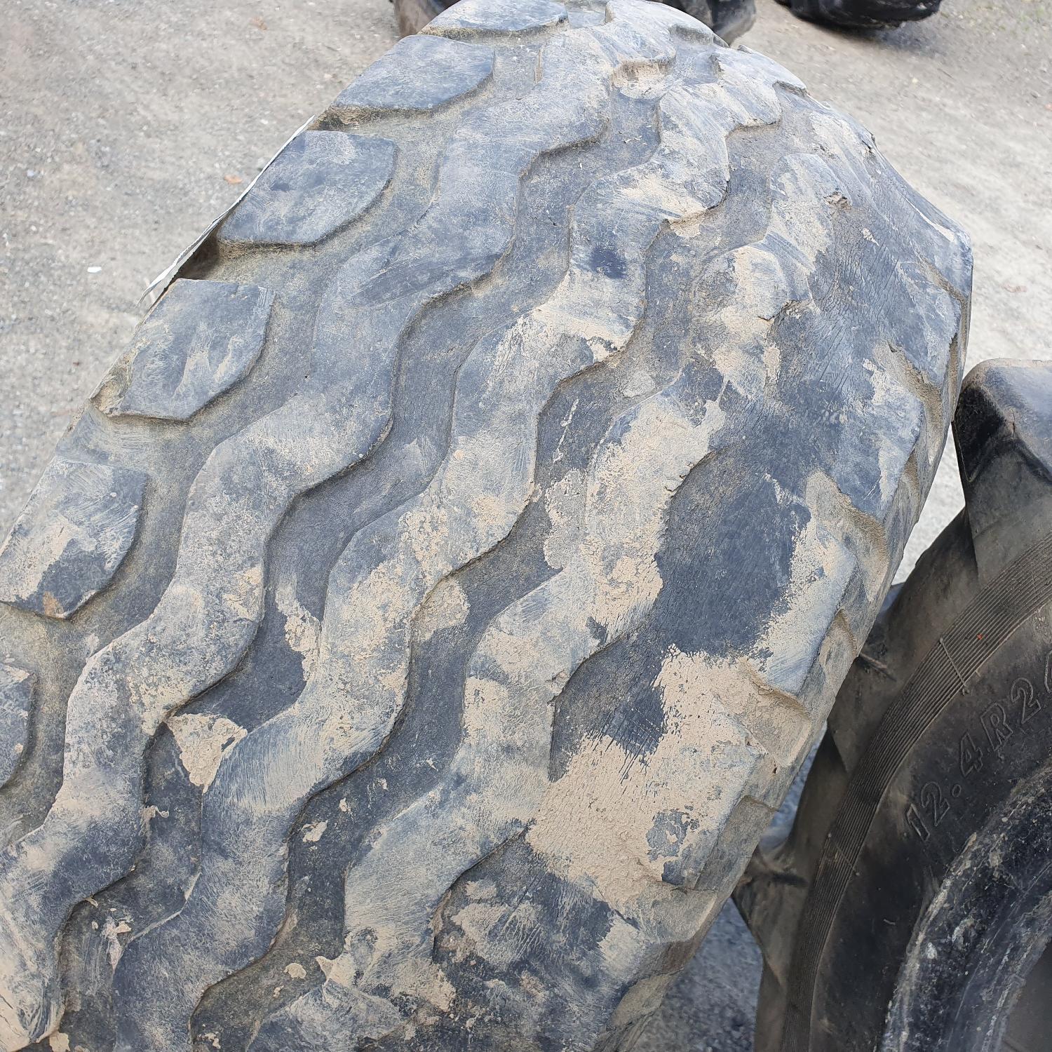  Cauciucuri 13.0/75-16  Continental