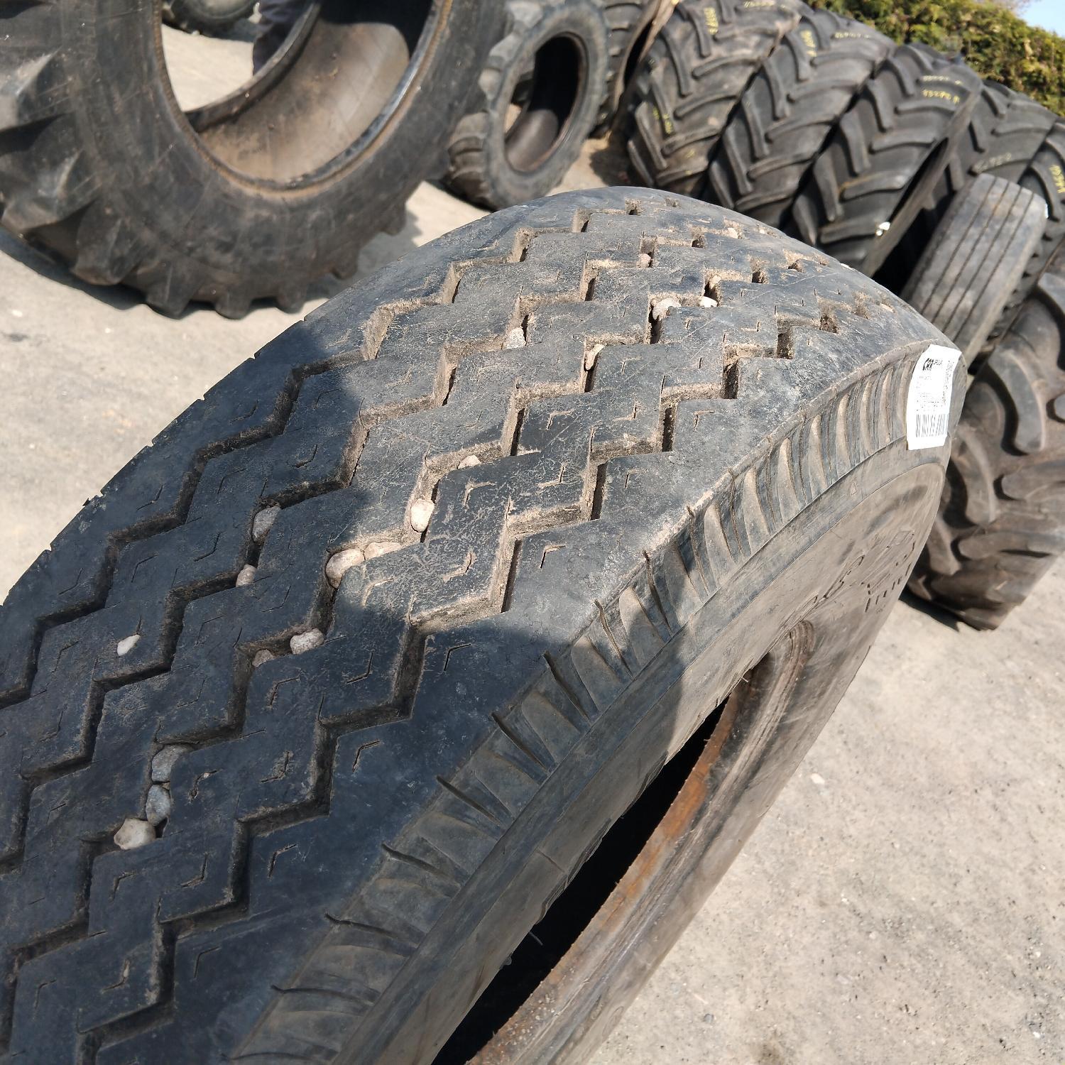  Cauciucuri 8.25R16  Kingstyre