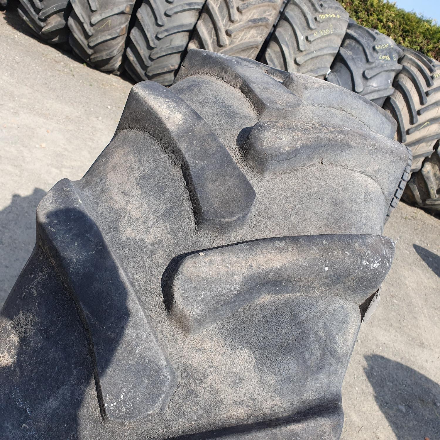  Cauciucuri 360/70R24  Belshina