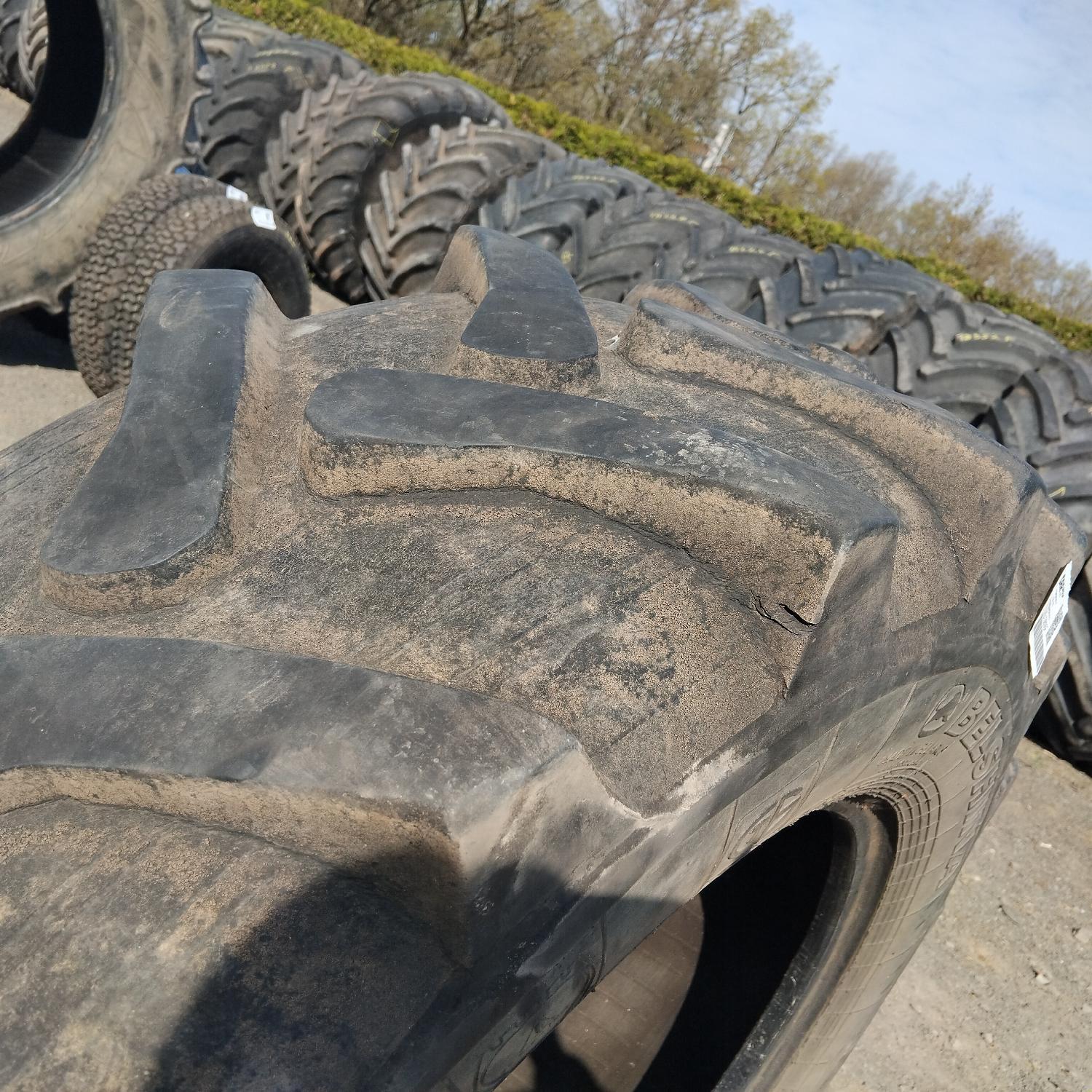  Cauciucuri 360/70R24  Belshina