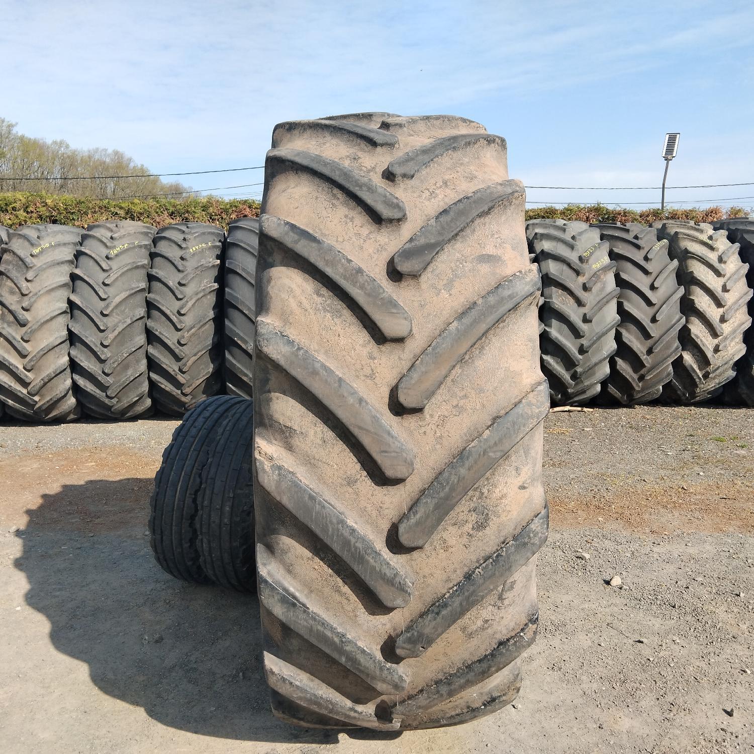  Cauciucuri 710/70R42  Michelin
