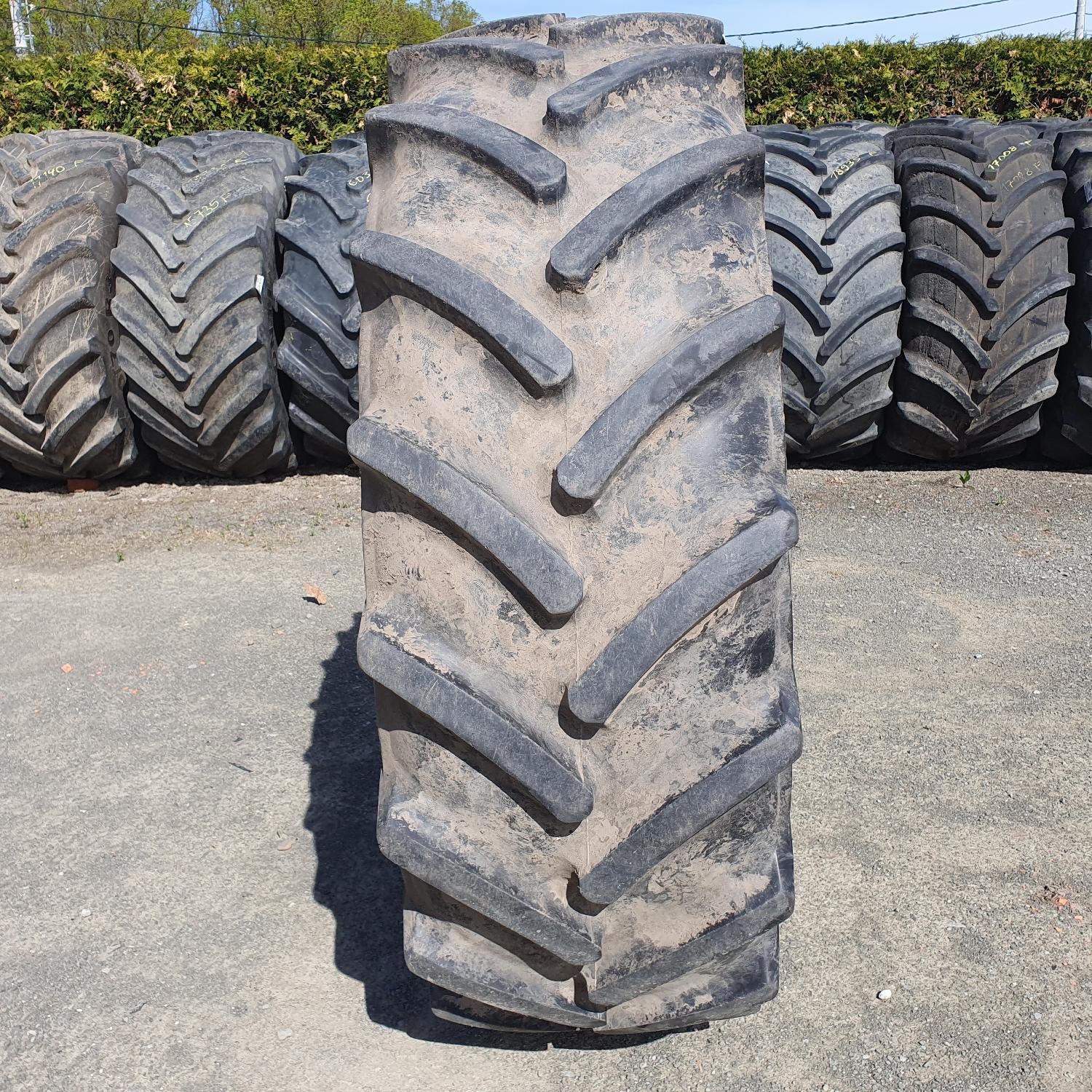  Cauciucuri 520/70R38  Continental