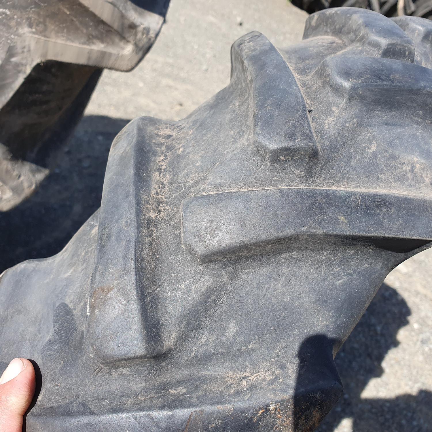  Cauciucuri 6.5/80-15  Universal