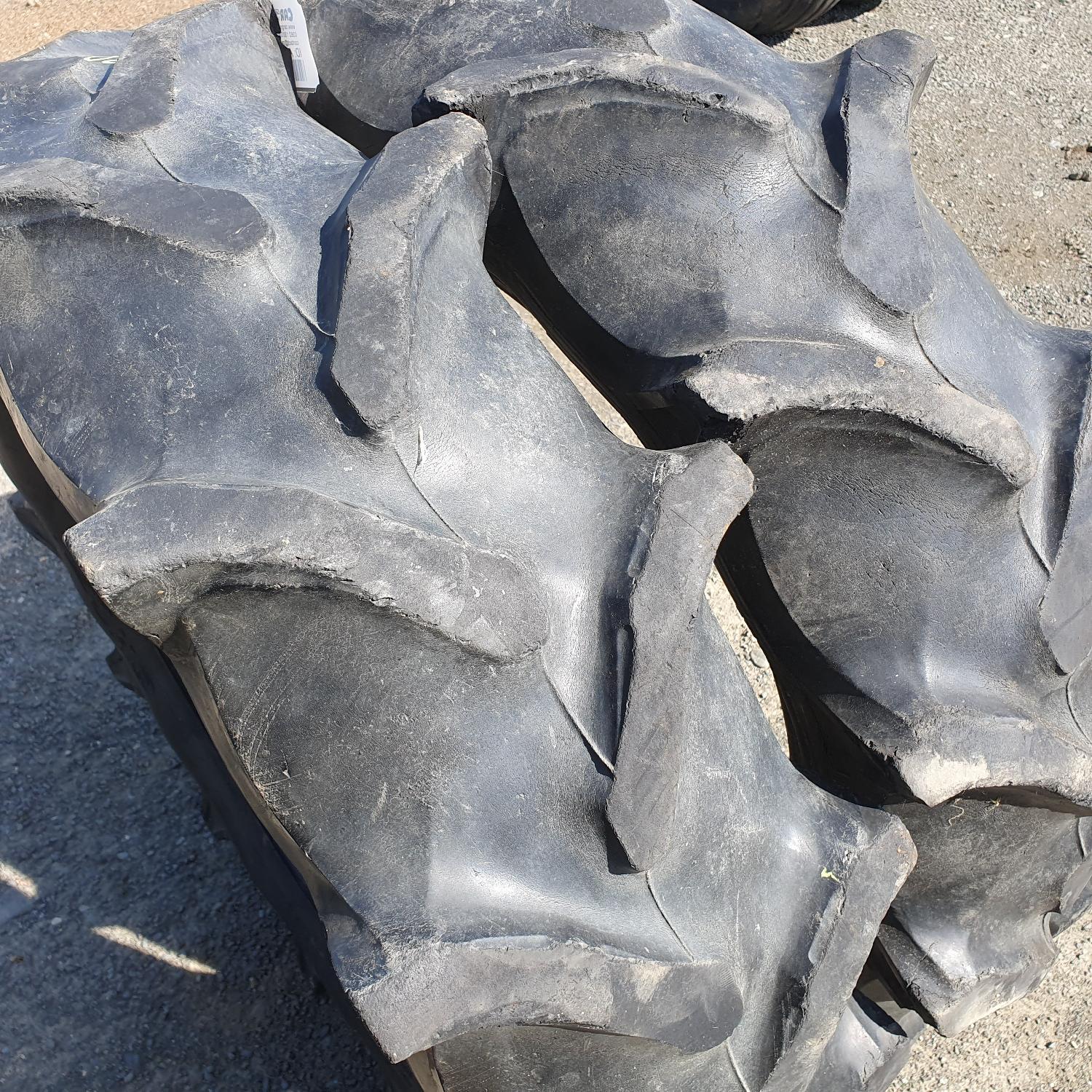  Cauciucuri 9.5-24 (250/85R24) Ohtsu