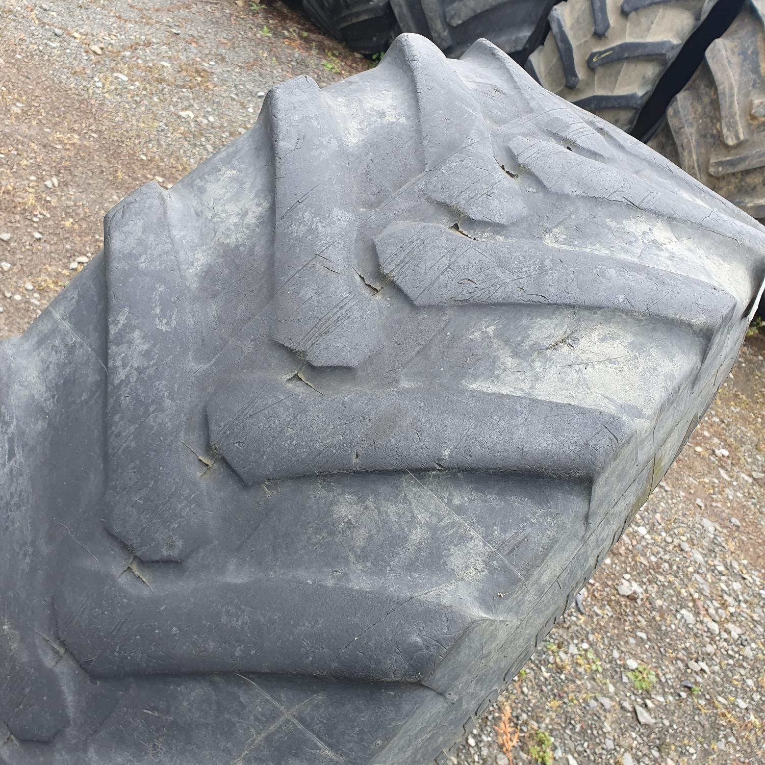  Cauciucuri 400/80-24 (15.5R24) Bfgoodrich