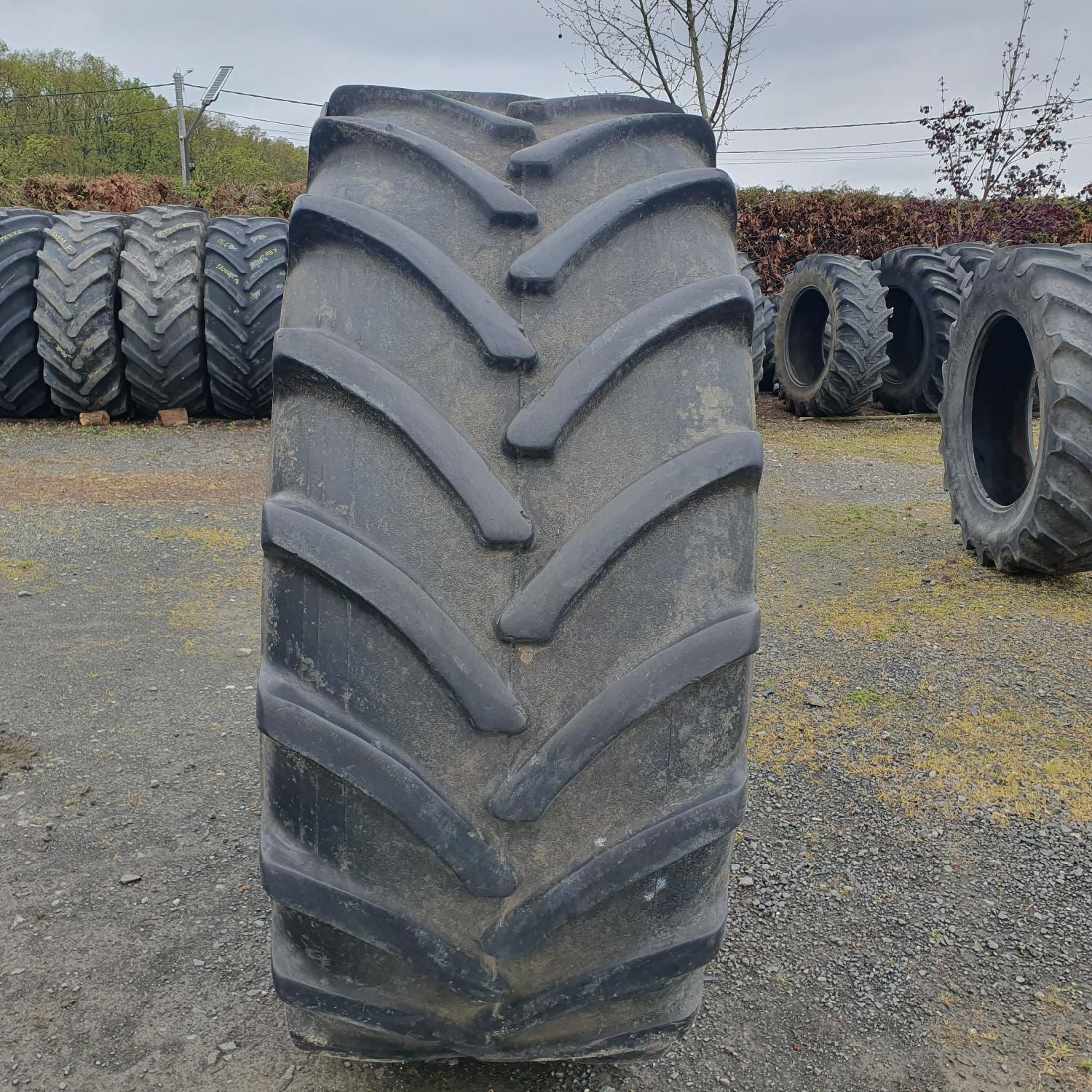  Cauciucuri 710/70R38  Dneproshina