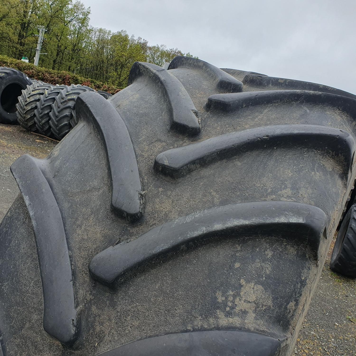  Cauciucuri 710/70R38  Dneproshina