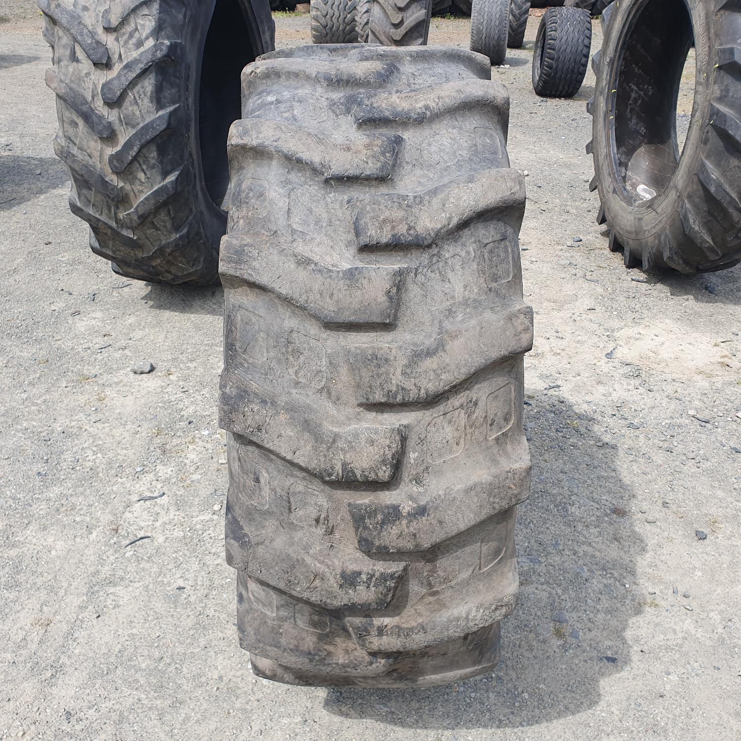  Cauciucuri 16.9-24 (420/85R24) Speedways