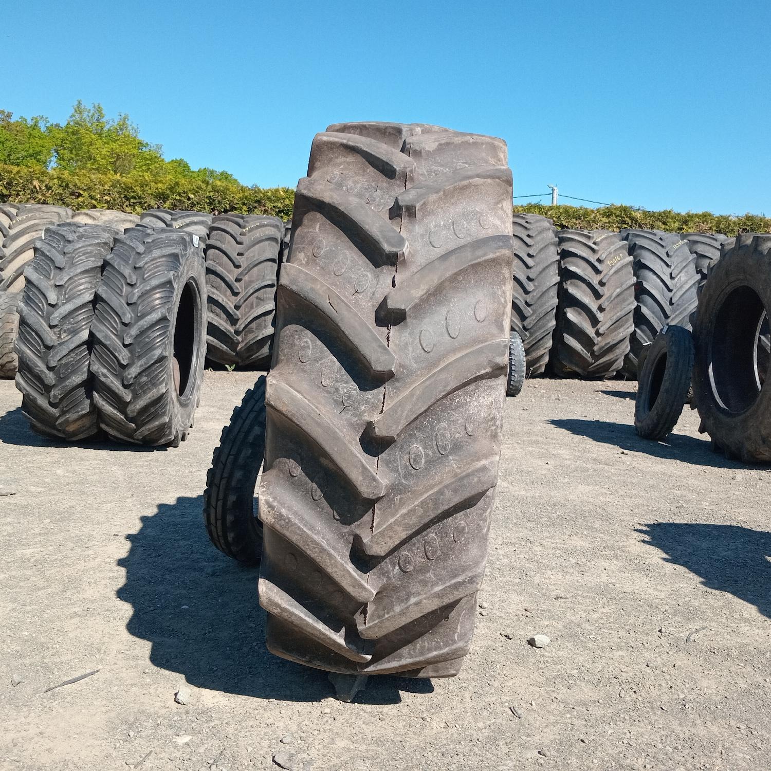  Cauciucuri 380/70R24  Bkt