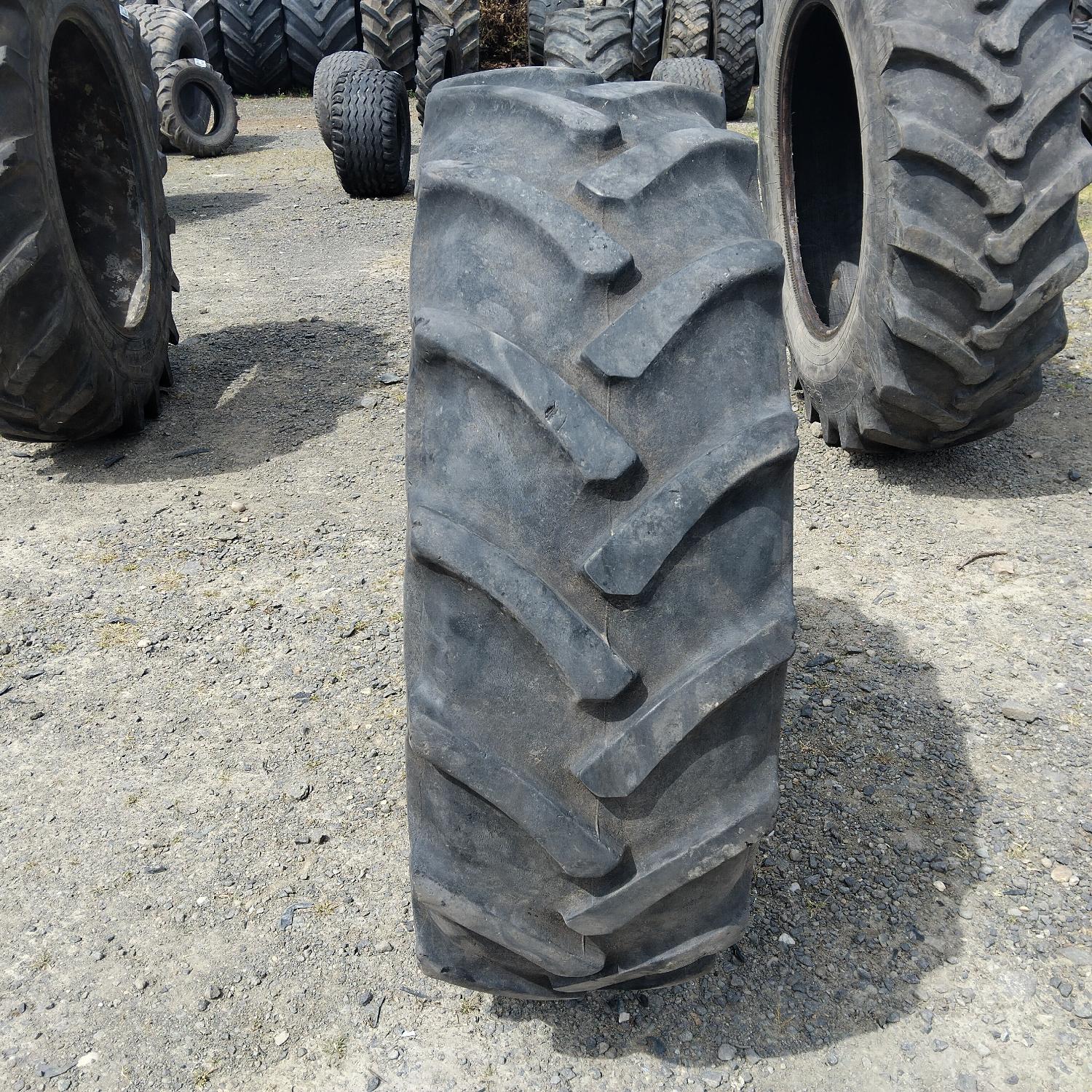  Cauciucuri 340/85R24 (13.6R24) Mitas