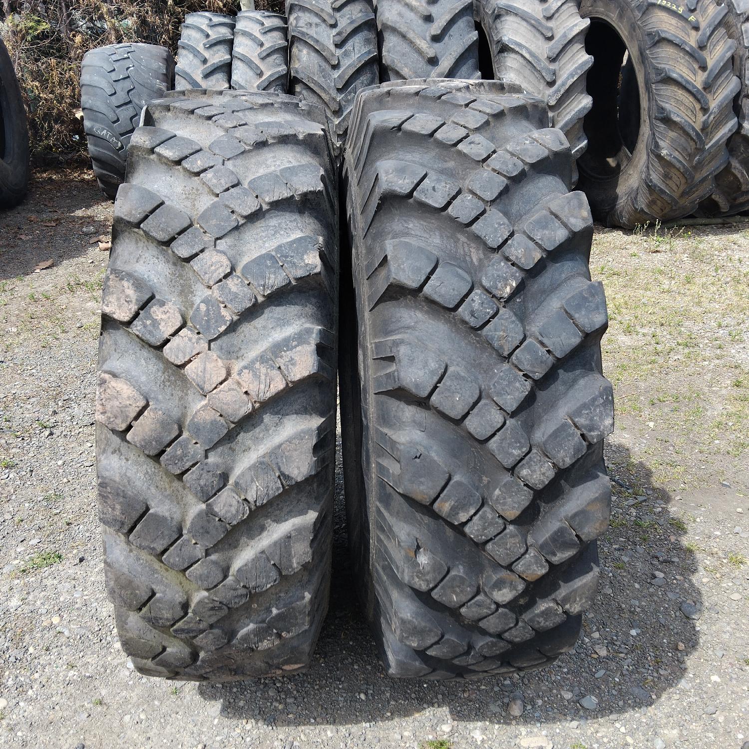  Cauciucuri 14.00-20 (13/80R20) Universal
