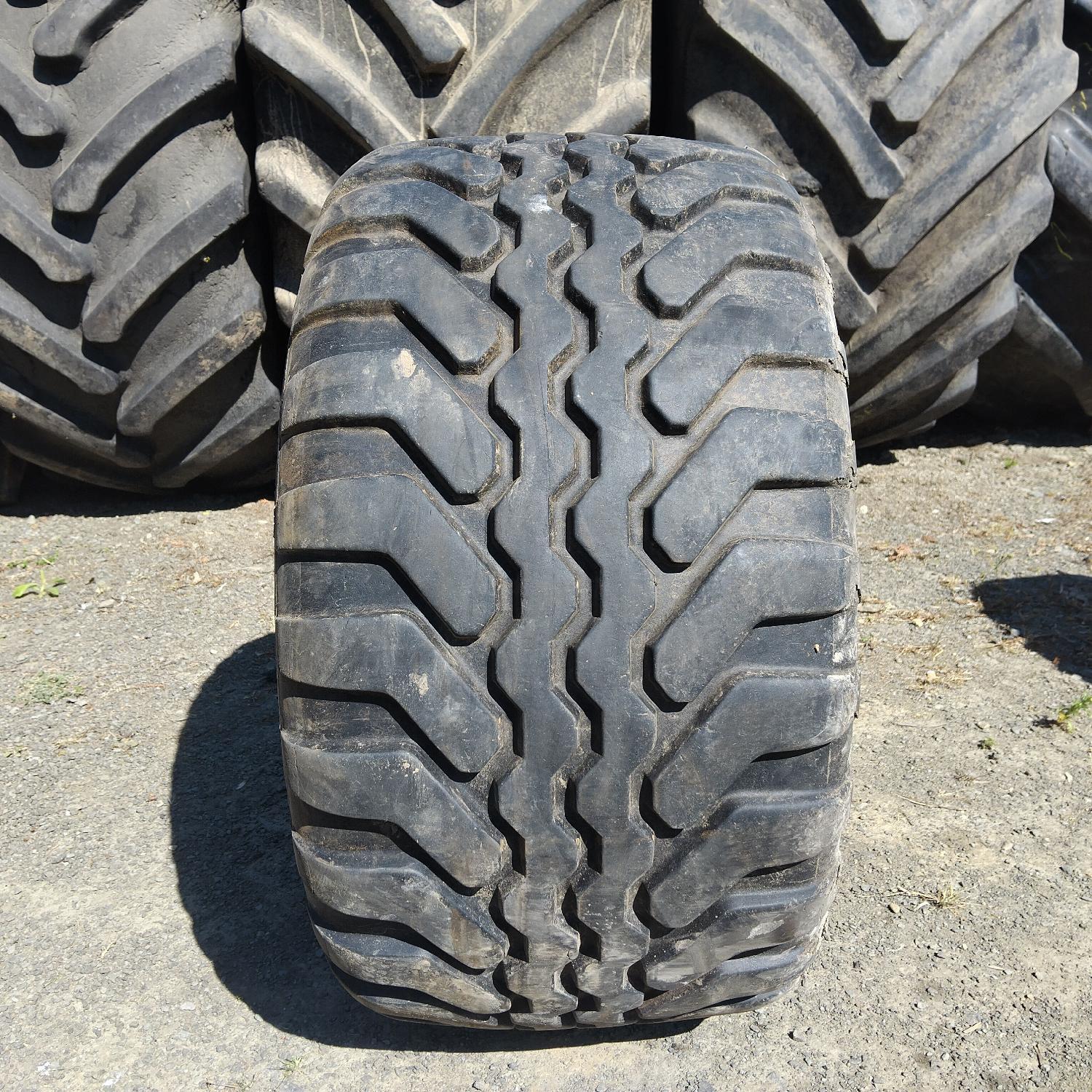  Cauciucuri 340/55-16  Vredestein