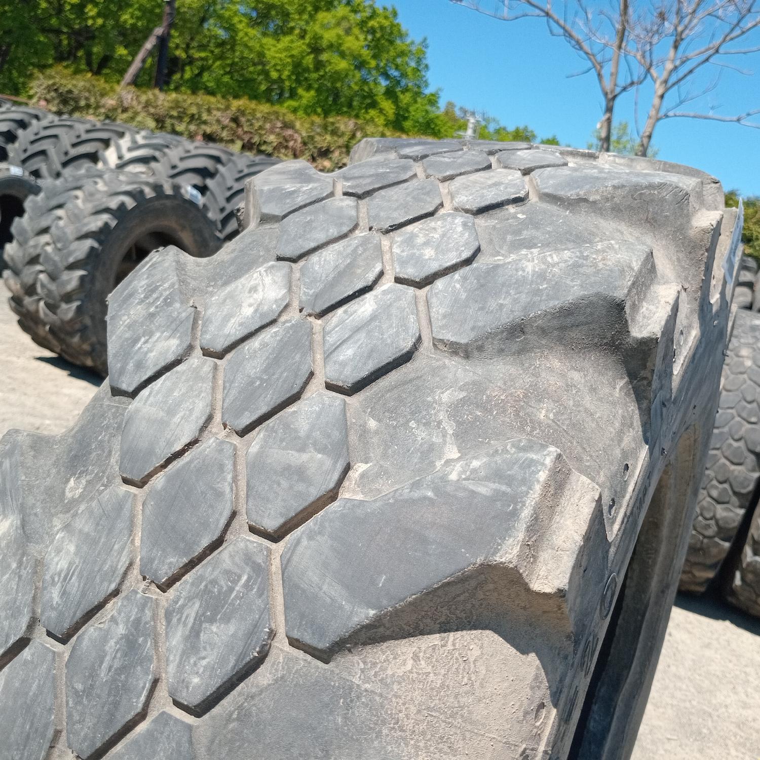  Cauciucuri 12.5-20 (335/80R20) Rigdon