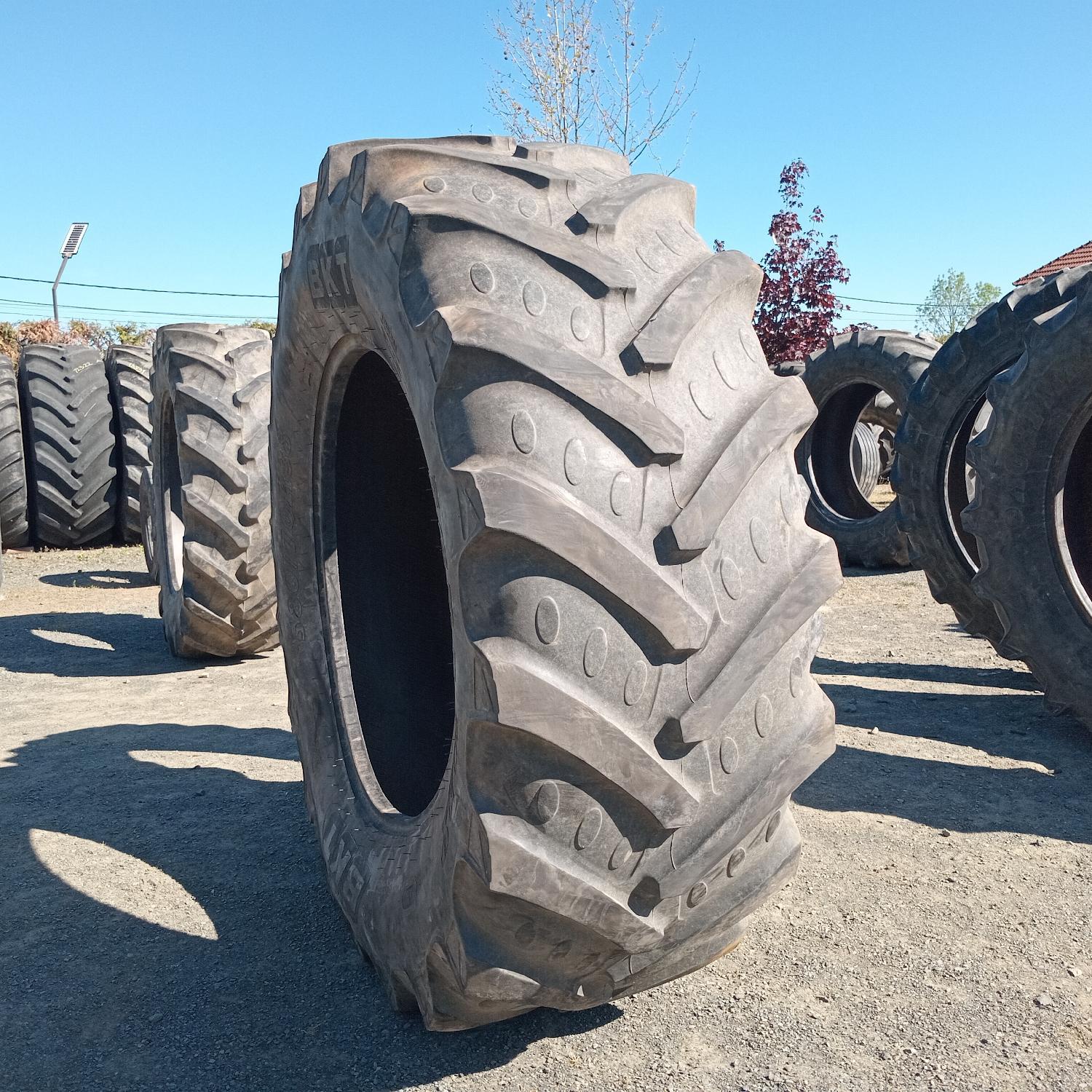  Cauciucuri 580/70R38  Bkt