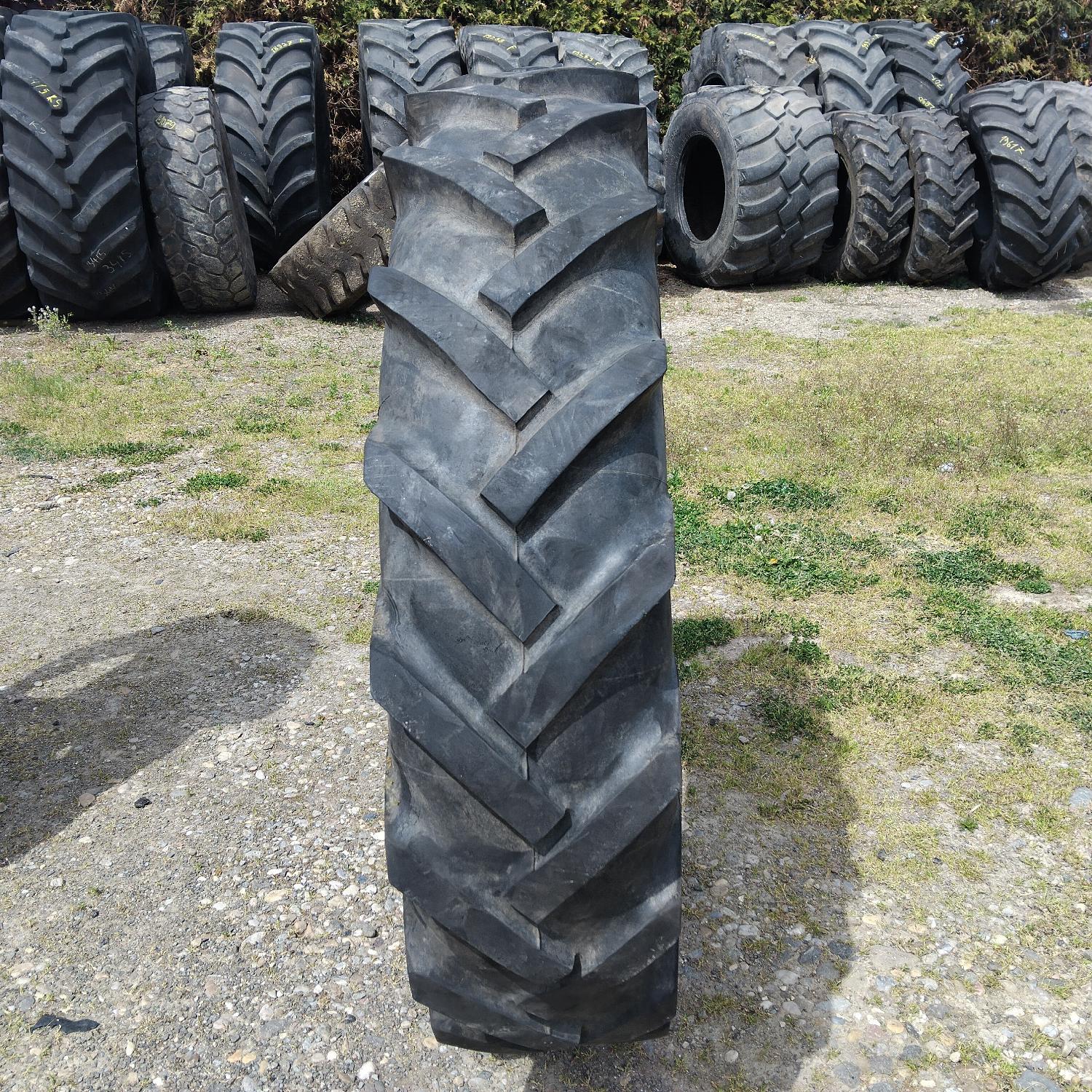  Cauciucuri 12.4-32 (320/85R32) Semperit