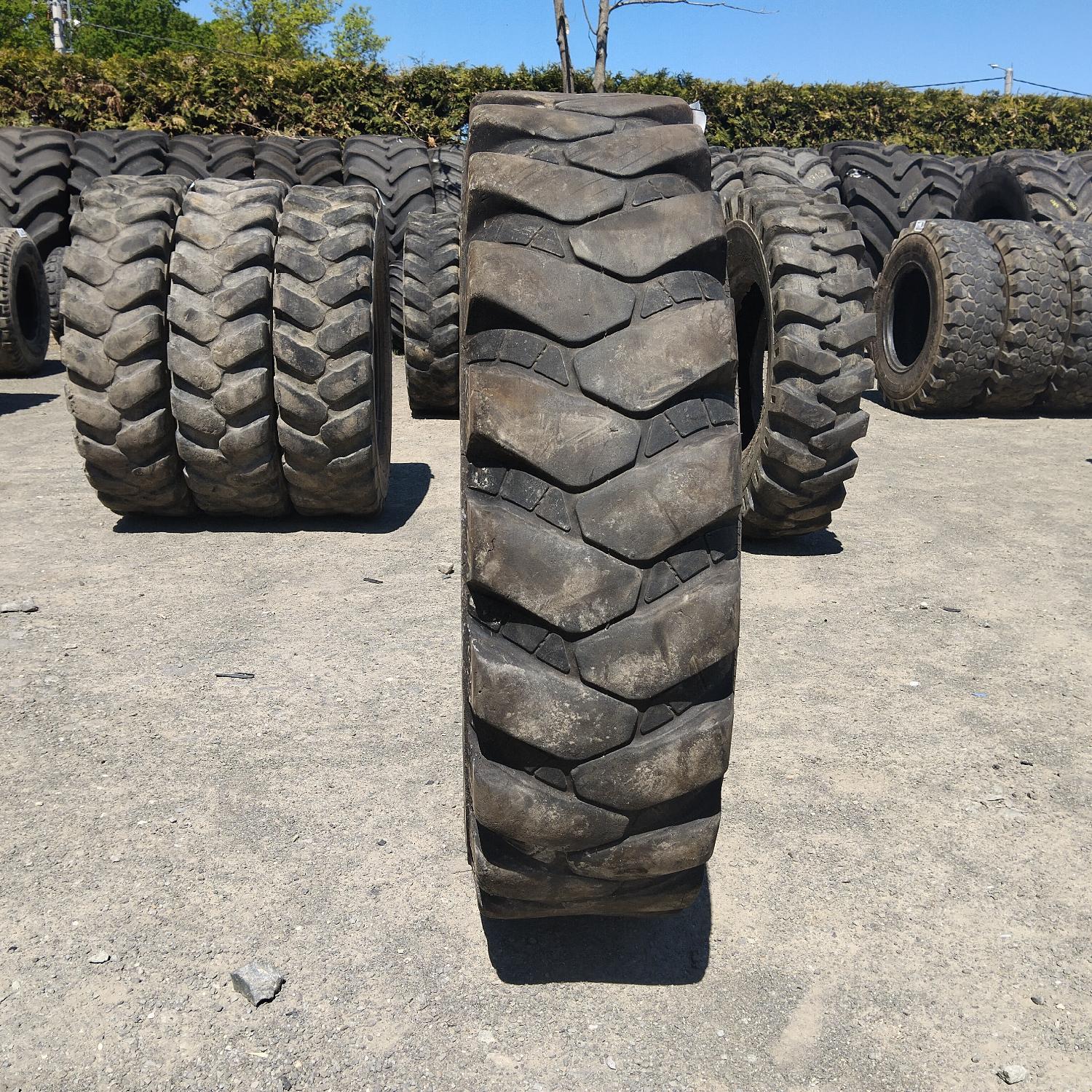  Cauciucuri 10.00-20  Camso