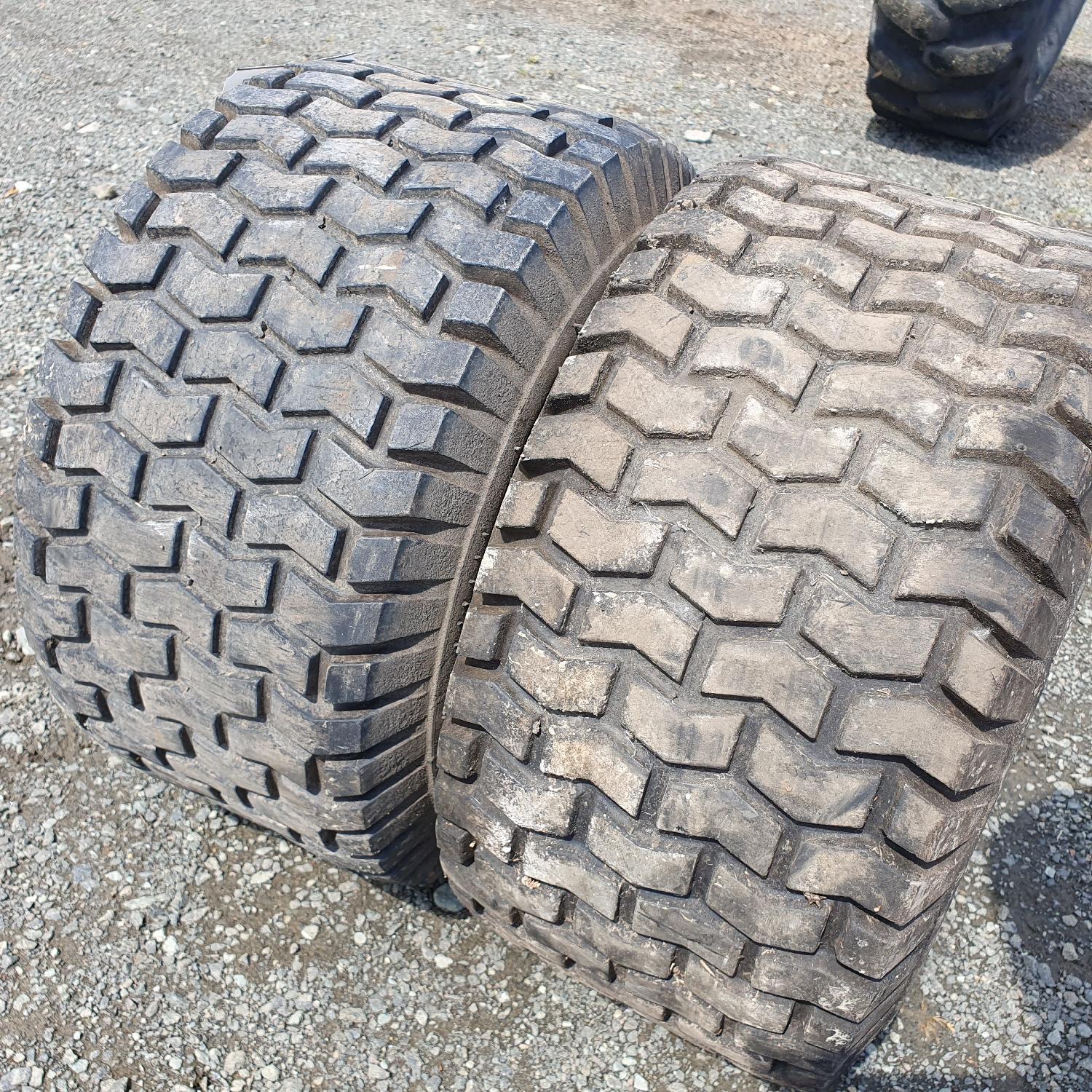  Cauciucuri 18x8.50-8  Carlisle