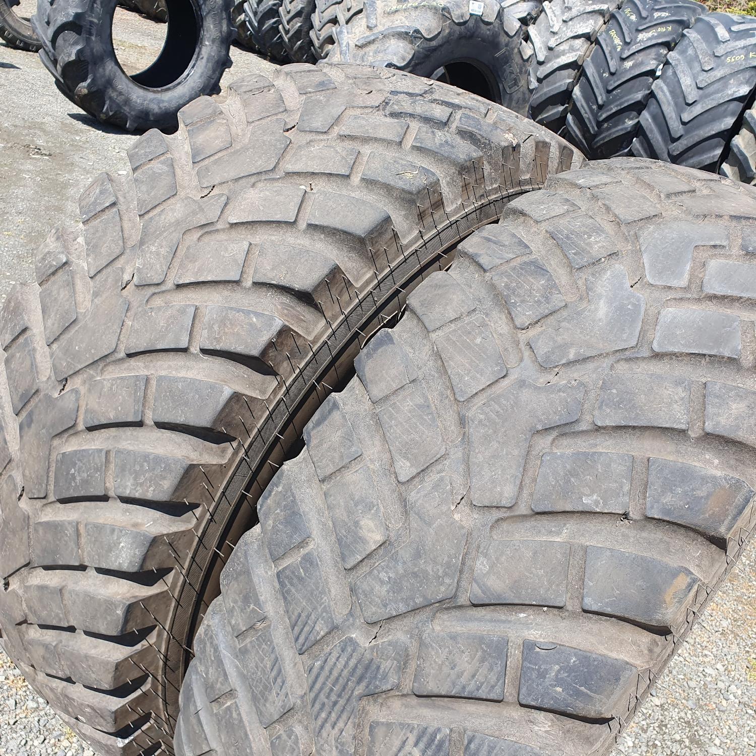  Cauciucuri 400/80R24 (15.5R24) Bkt