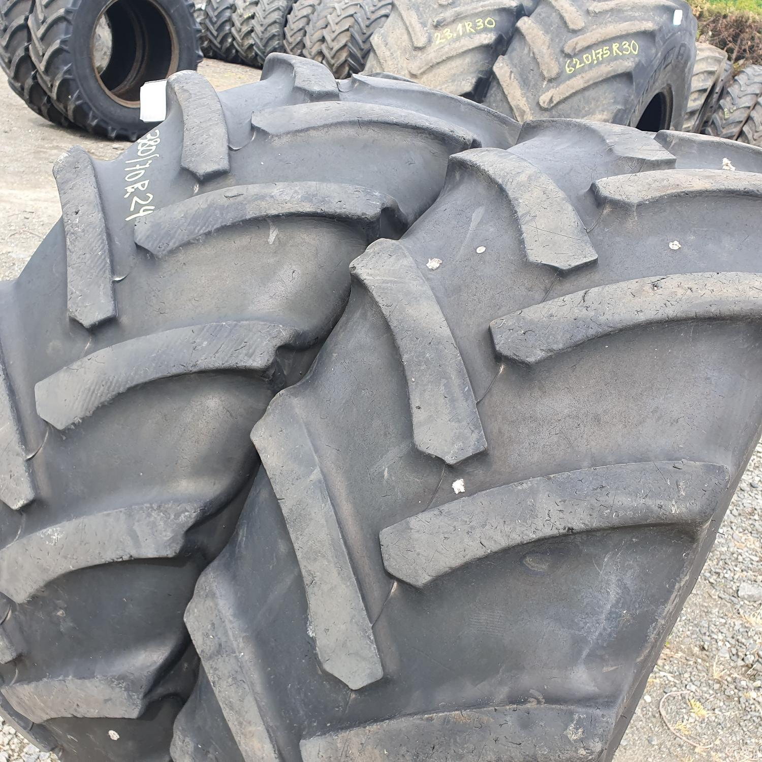  Cauciucuri 380/70R24  Mitas