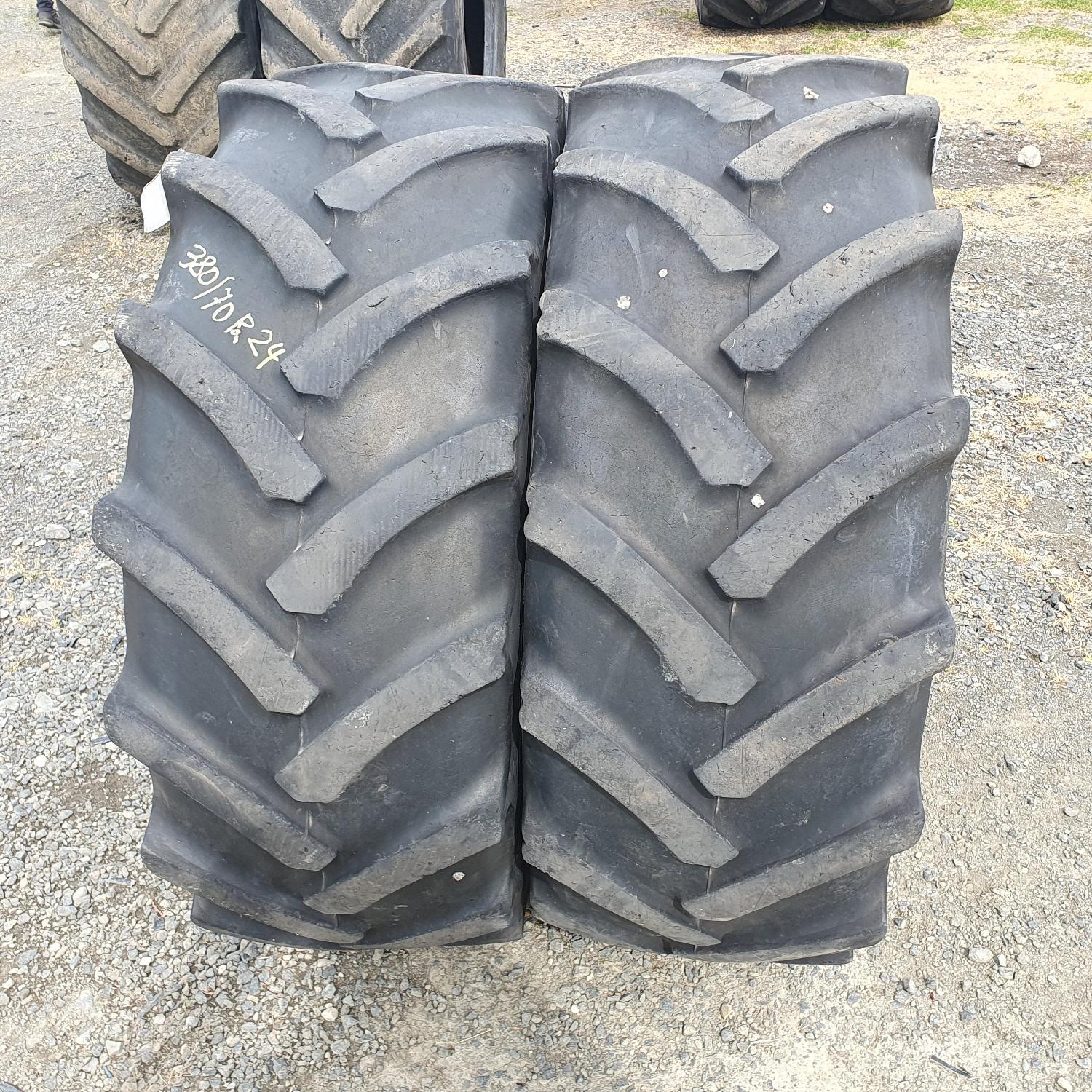  Cauciucuri 380/70R24  Mitas