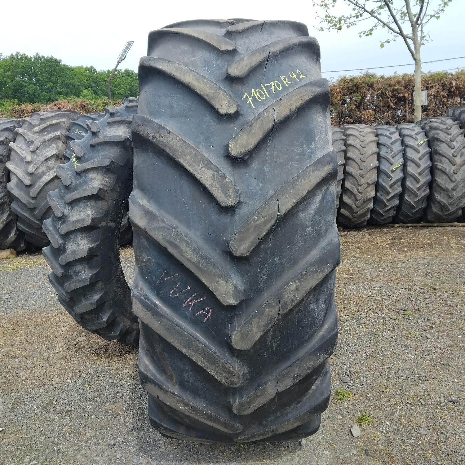  Cauciucuri 710/70R42  Michelin
