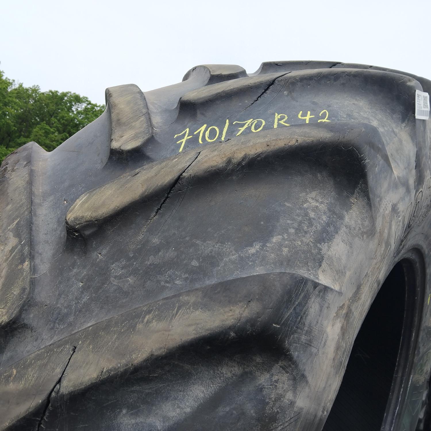 Cauciucuri 710/70R42  Michelin
