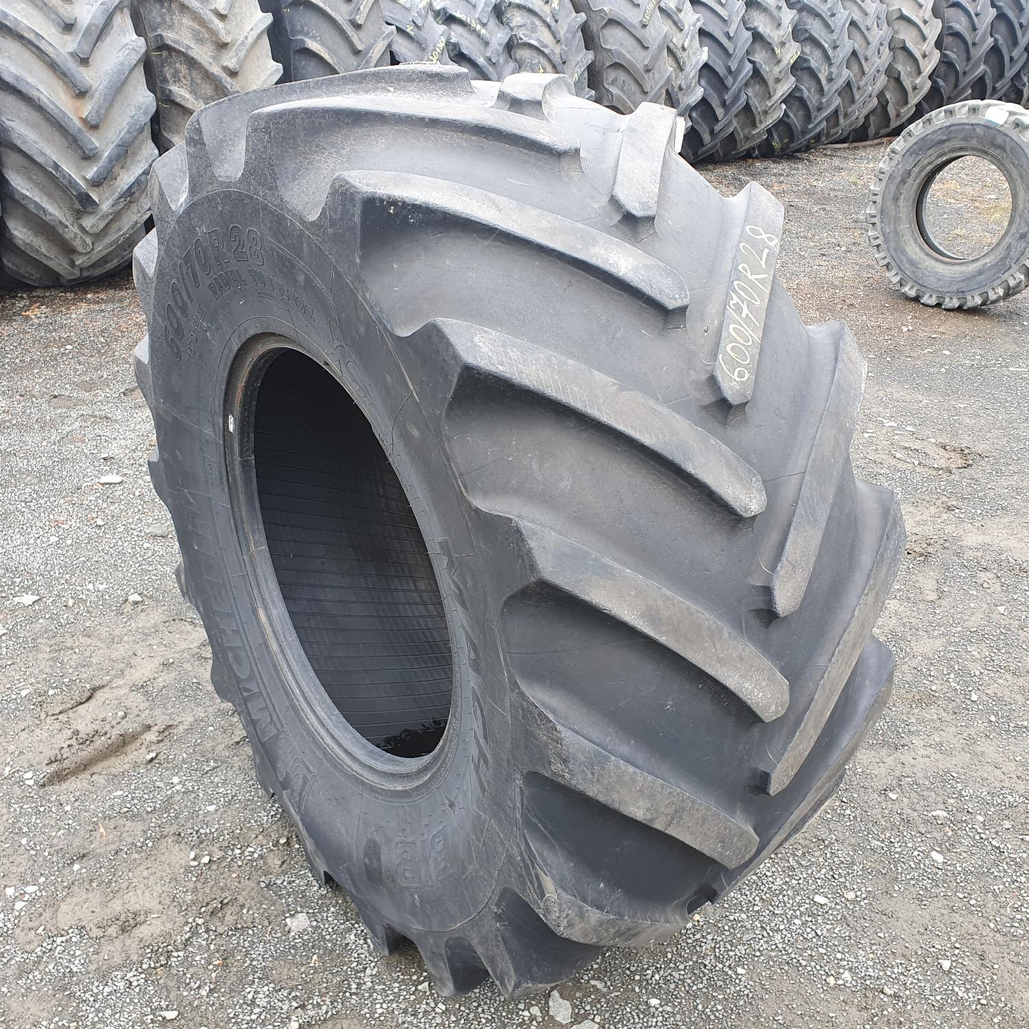  Cauciucuri 600/70R28  Michelin