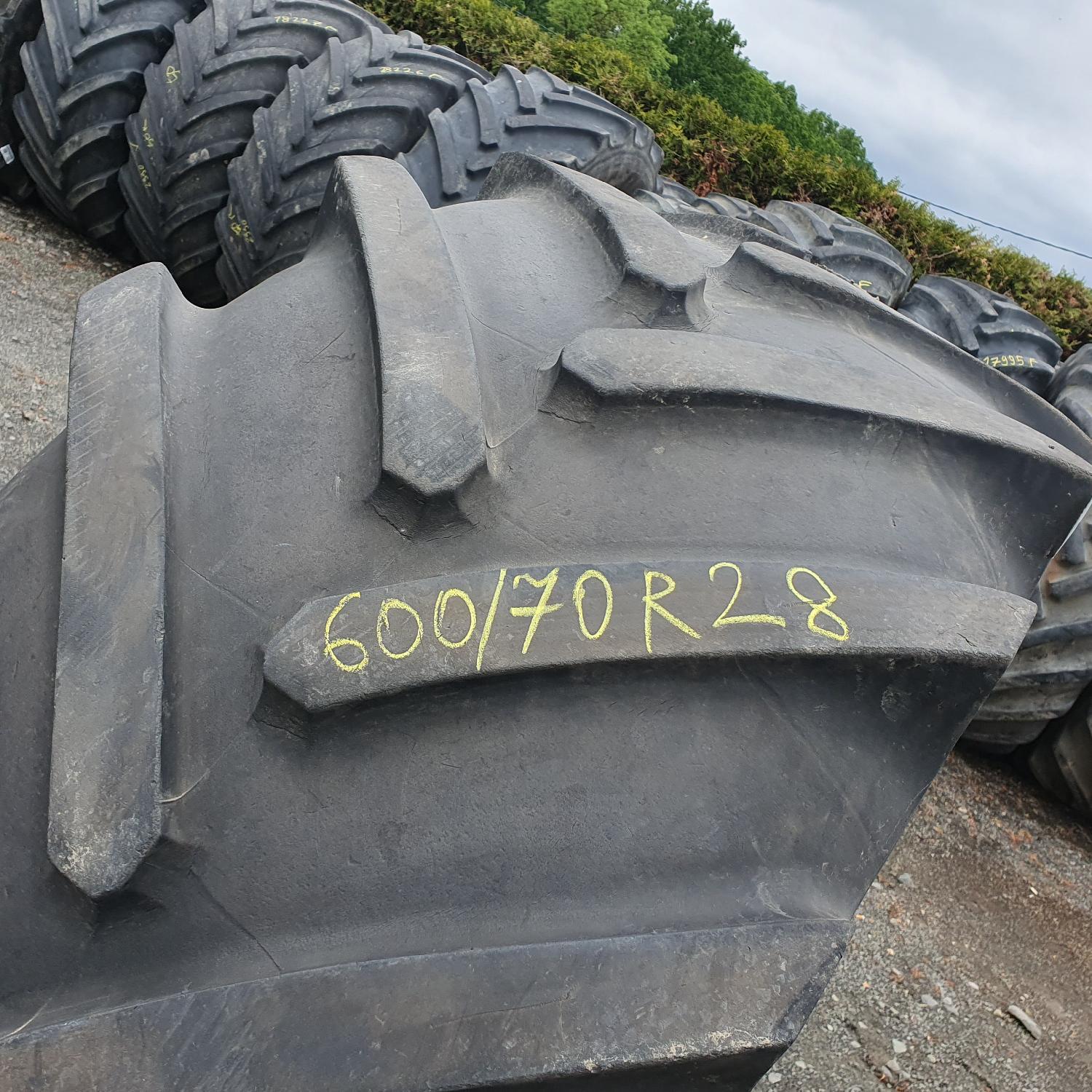  Cauciucuri 600/70R28  Michelin