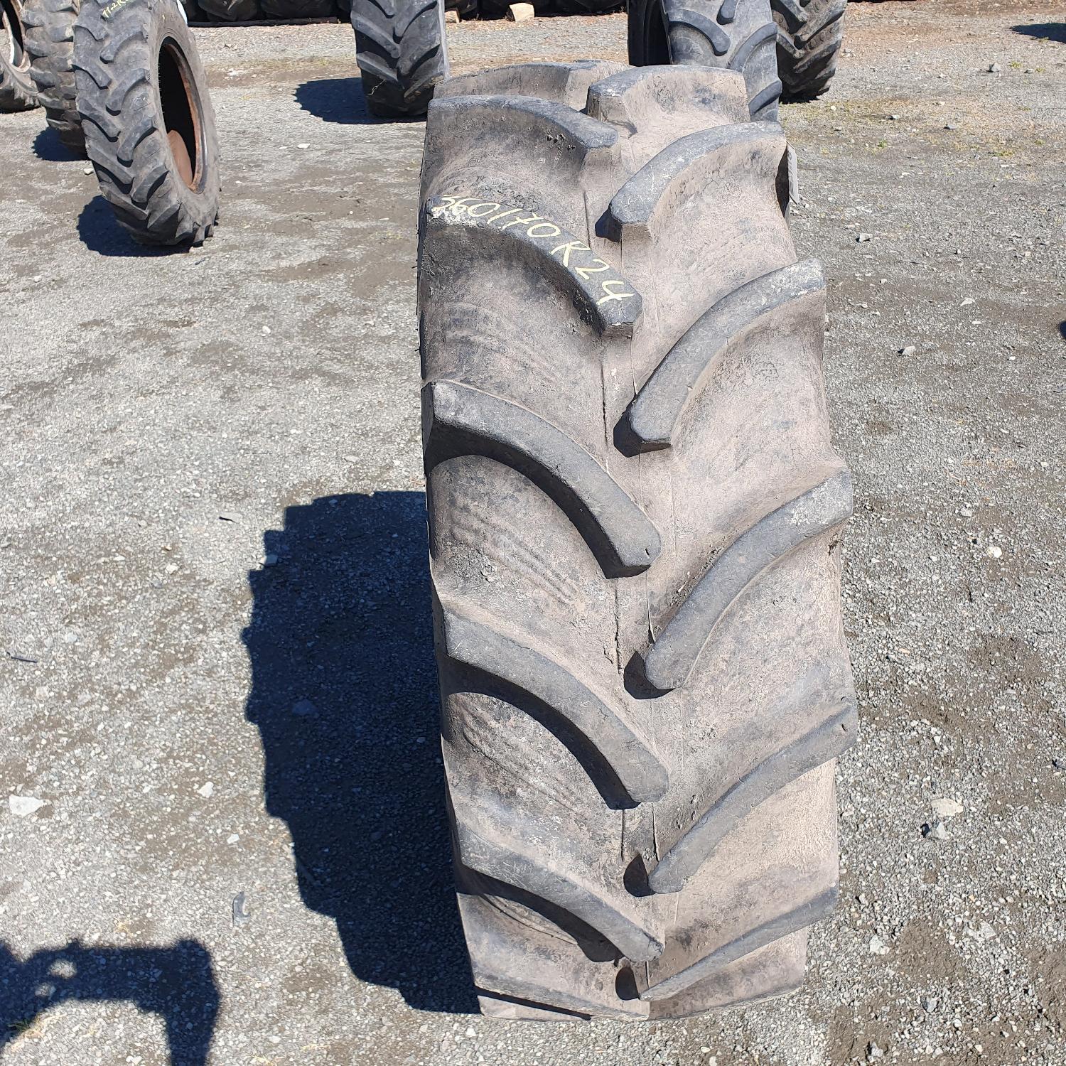 Cauciucuri 360/70R24  Ozka